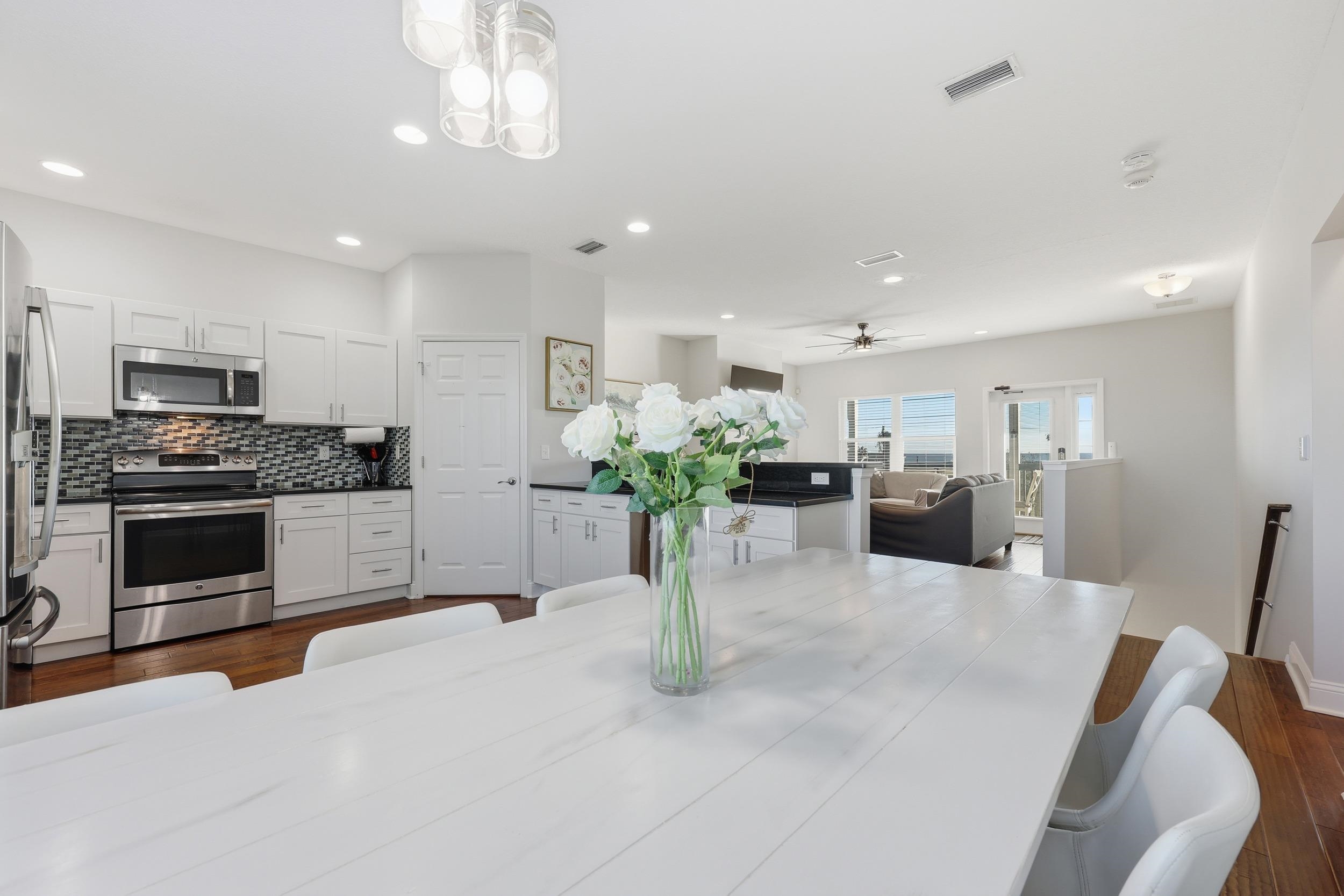 Image 8 of 63 For 4969 Alta Vista Ave