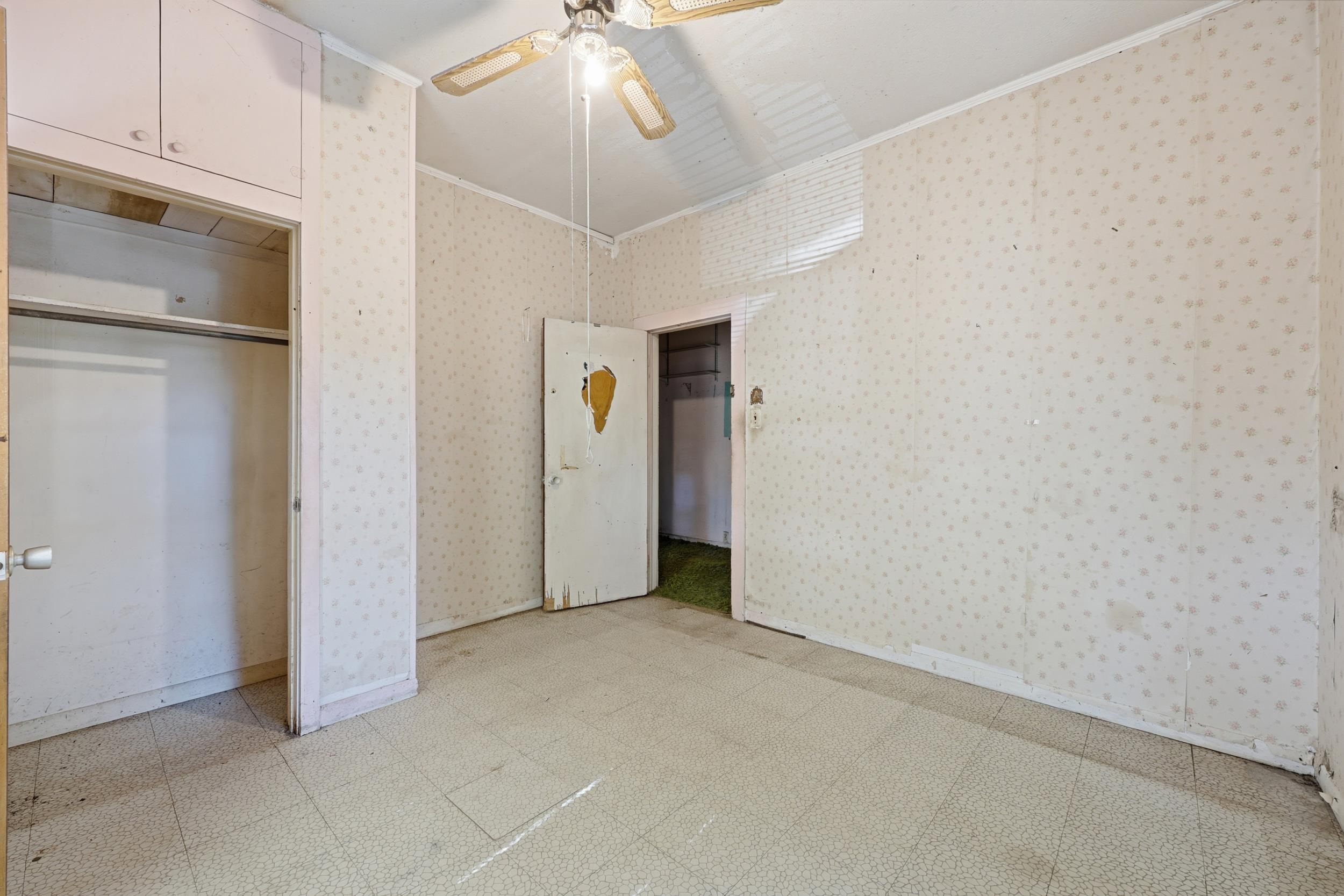 Image 13 of 39 For 9 Masters Dr