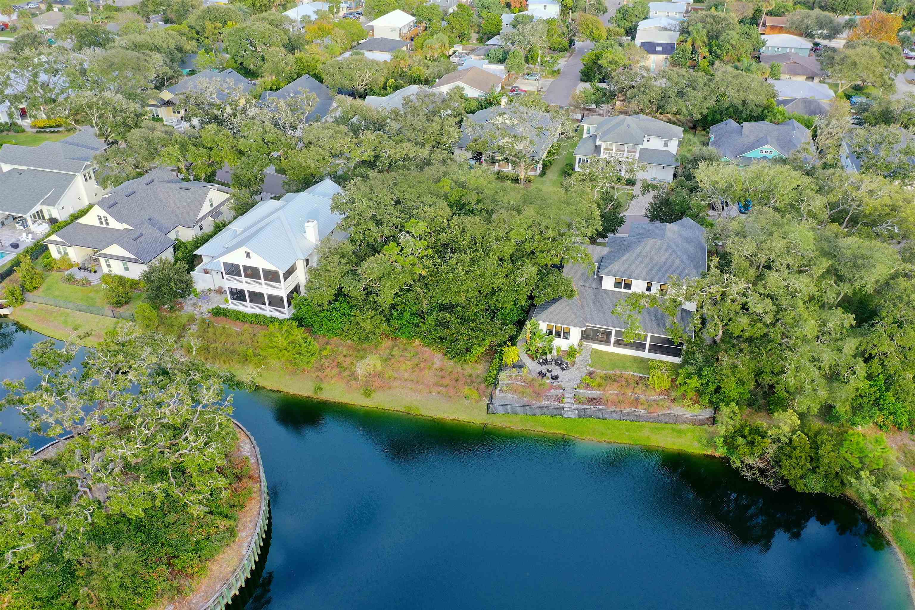 Image 2 of 20 For 489 Ridgeway Rd