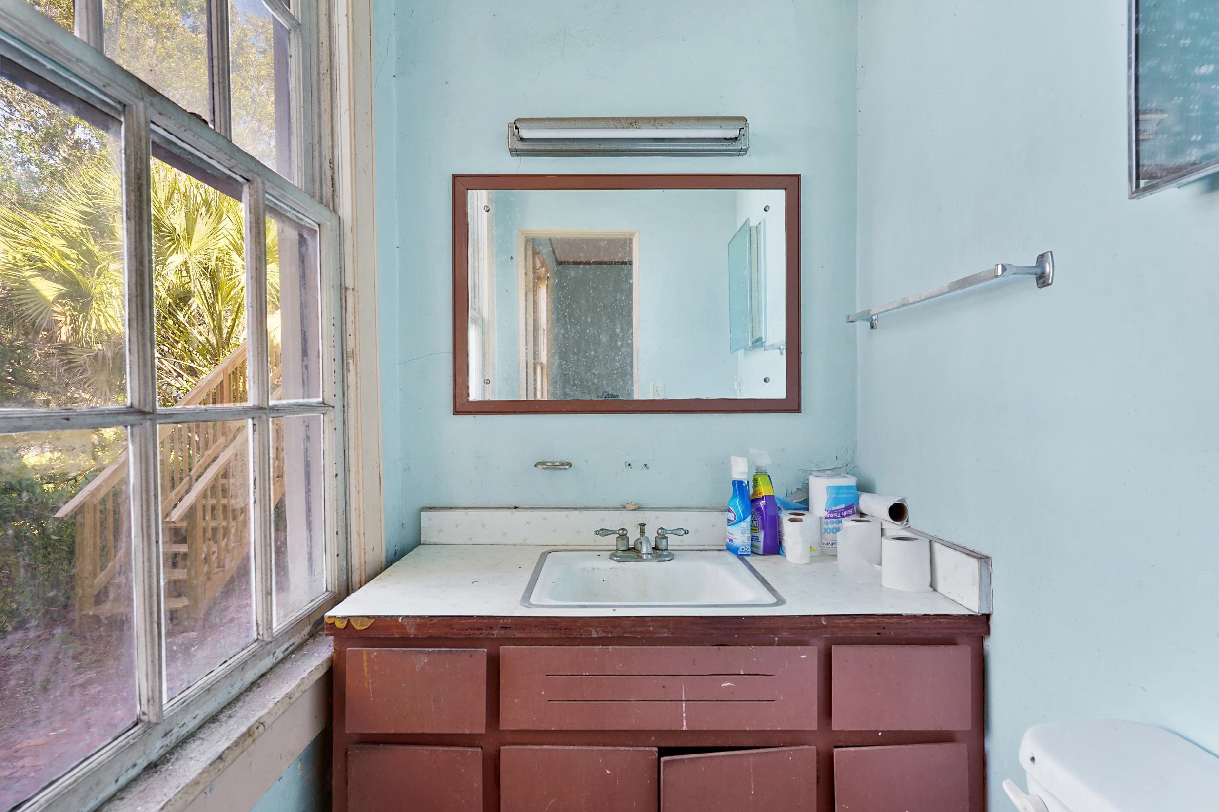 Image 13 of 44 For 221 5th St S