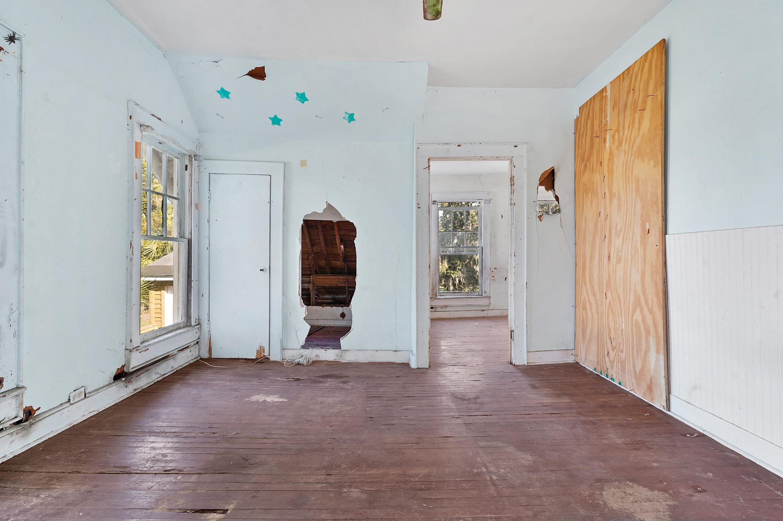 Image 26 of 44 For 221 5th St S