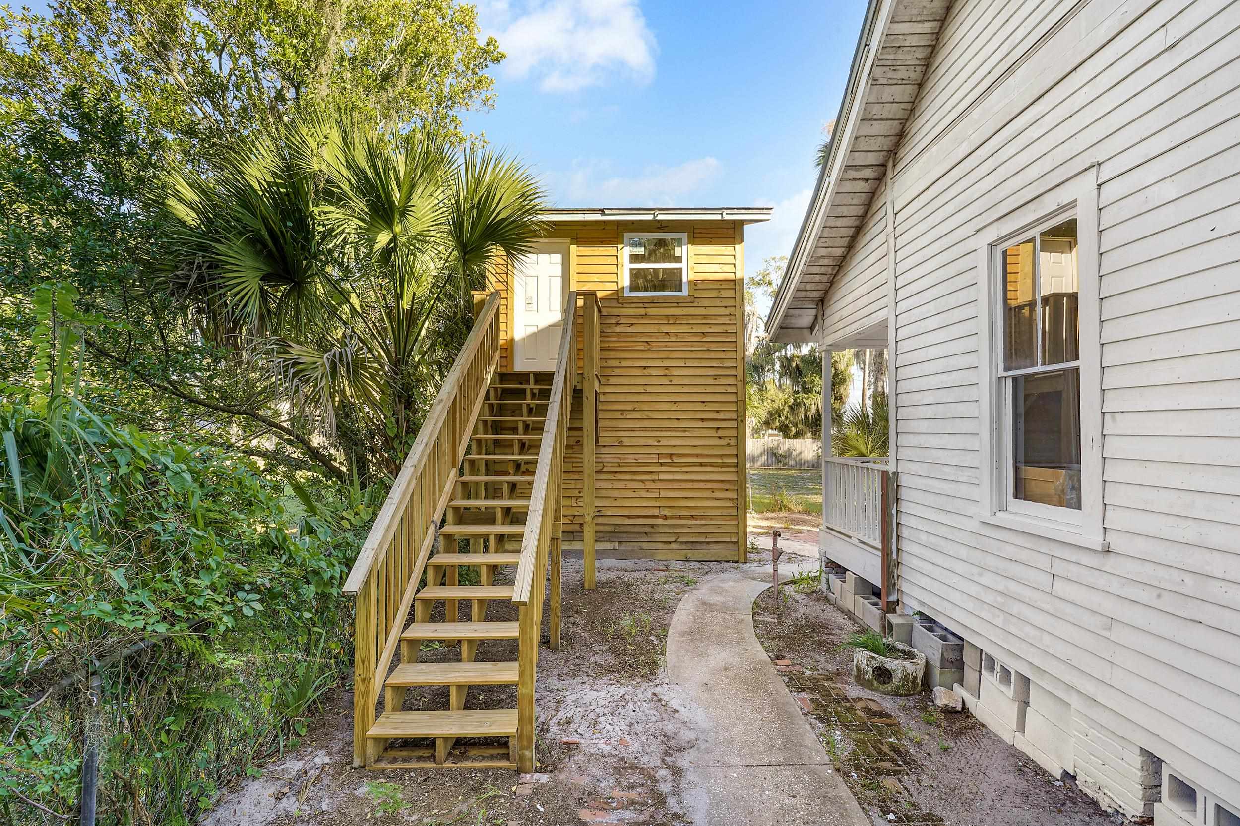 Image 33 of 44 For 221 5th St S