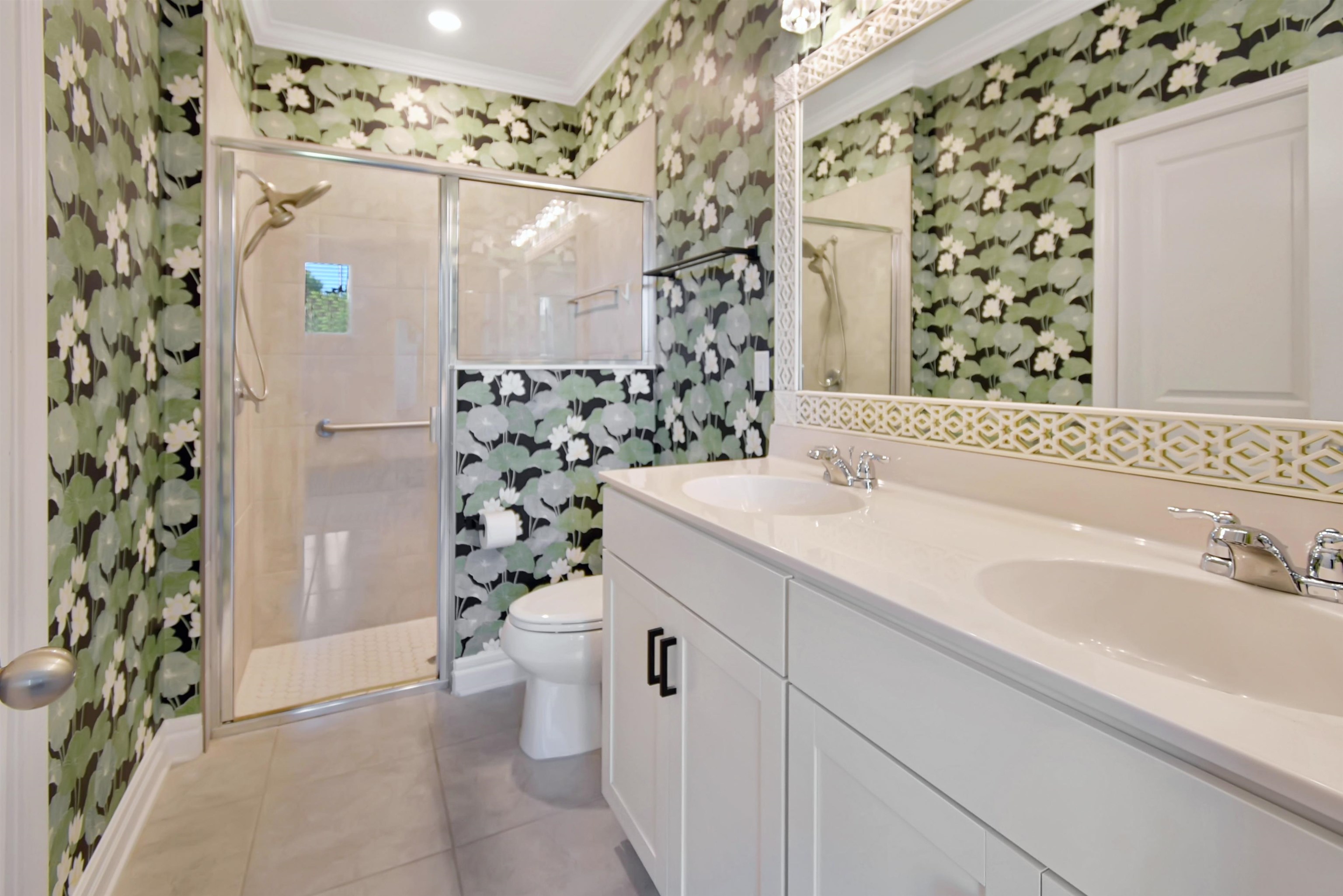 Image 17 of 40 For 108 Leeward Island Dr