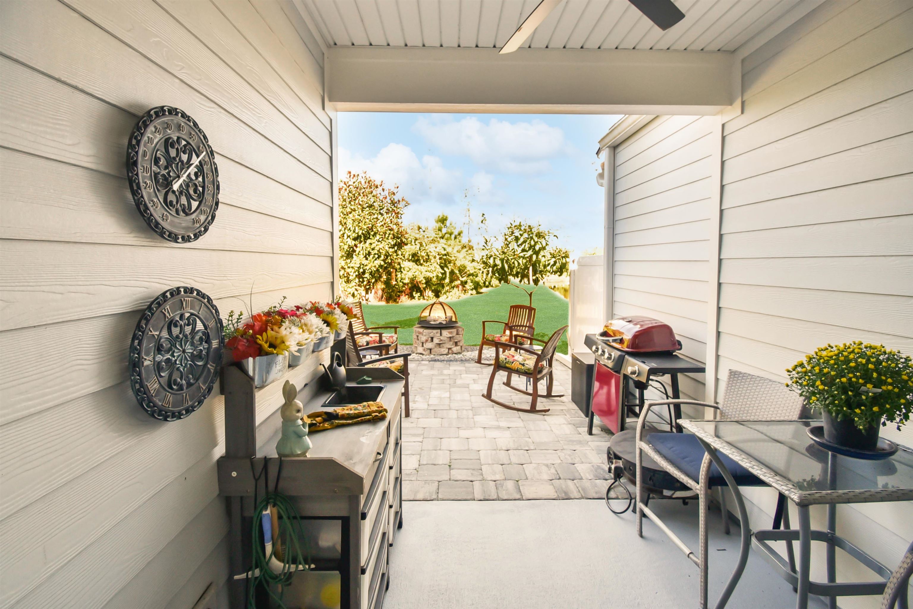 Image 29 of 40 For 108 Leeward Island Dr