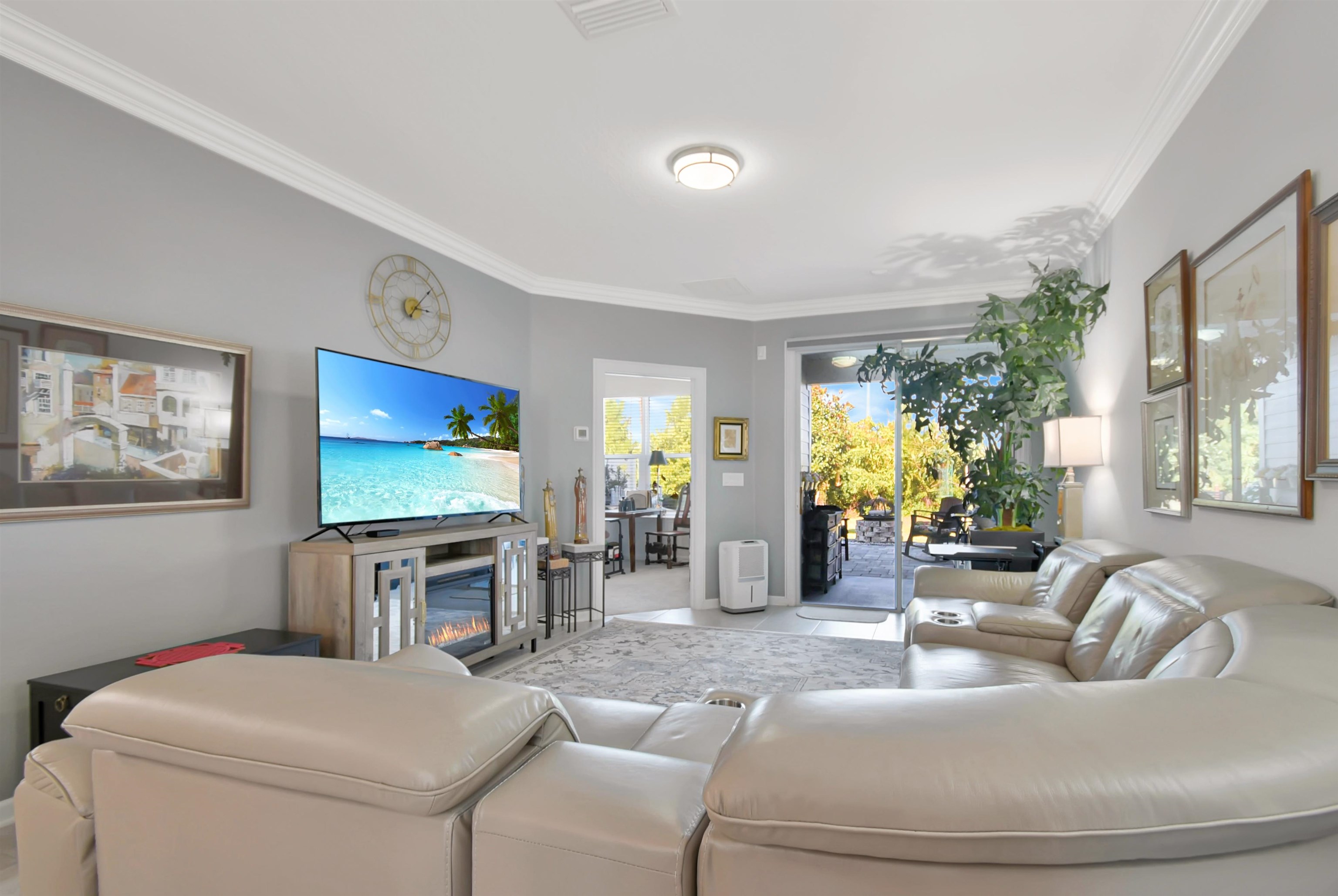 Image 5 of 40 For 108 Leeward Island Dr