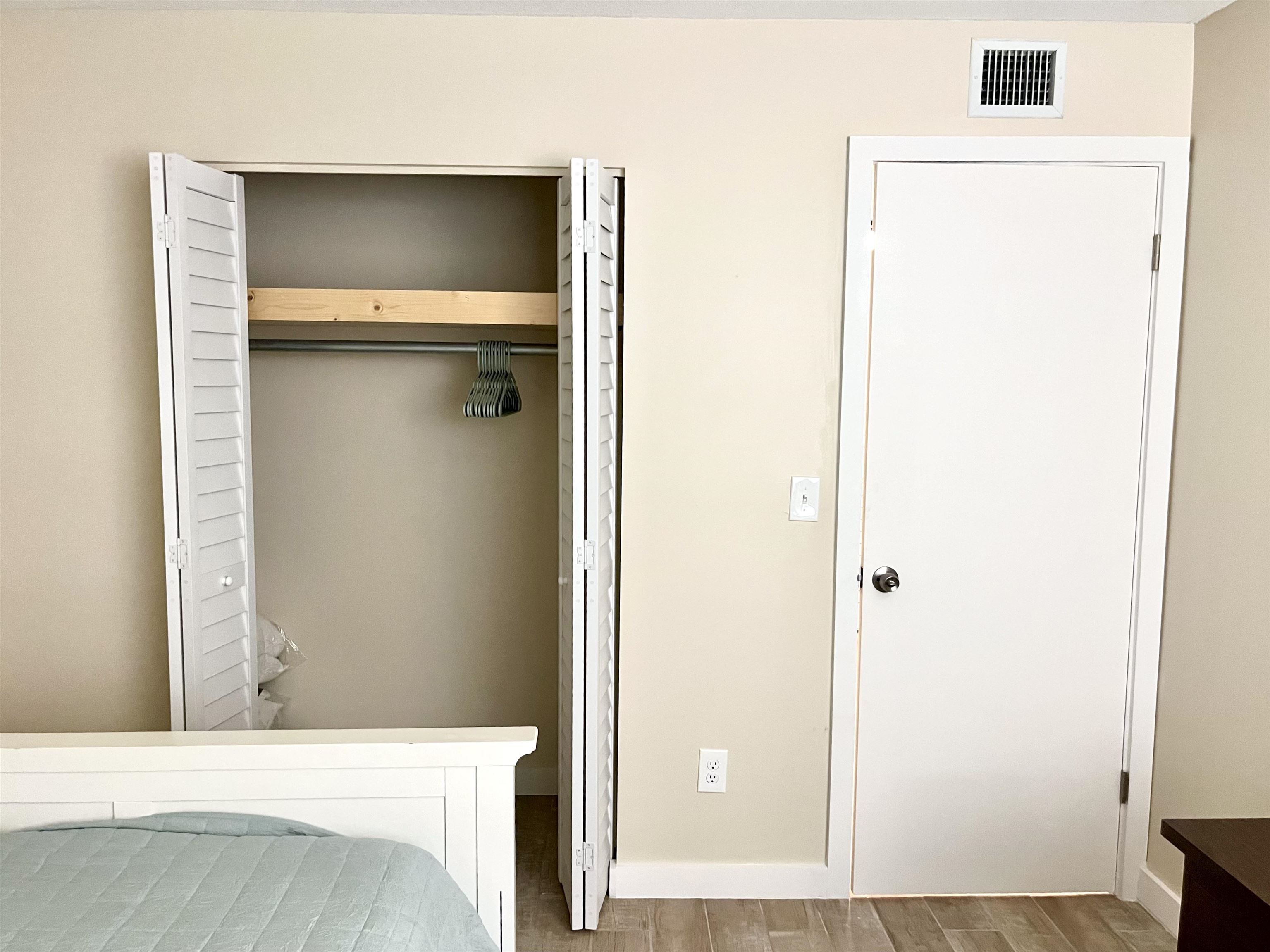 Image 16 of 20 For 9 Alcira Ct  