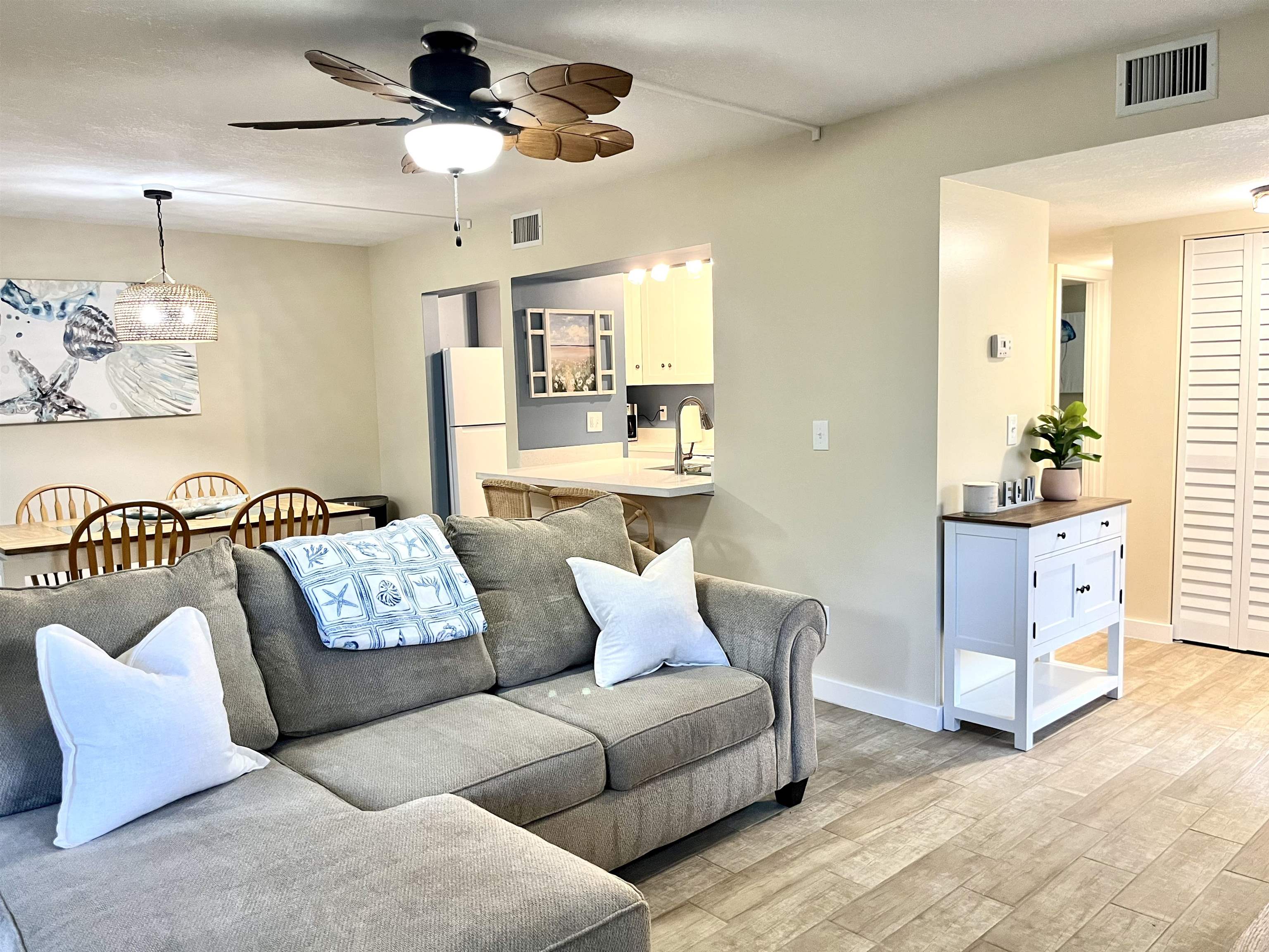 Image 7 of 20 For 9 Alcira Ct  