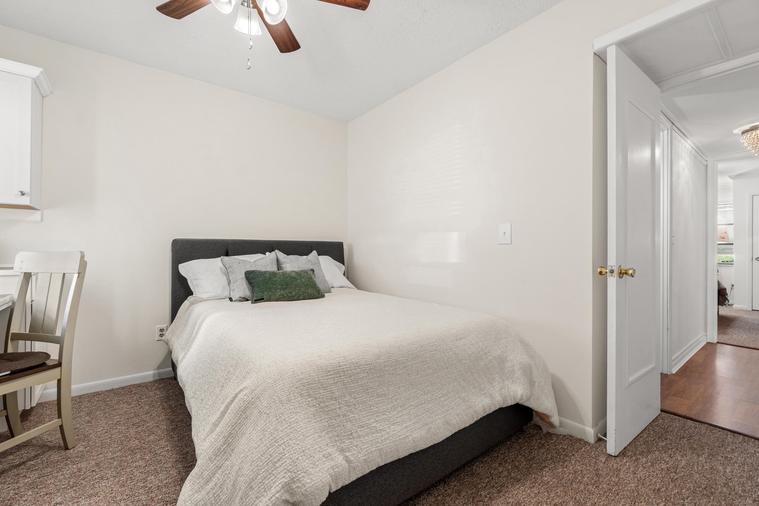 Image 14 of 37 For 600 Domenico Cir  A5