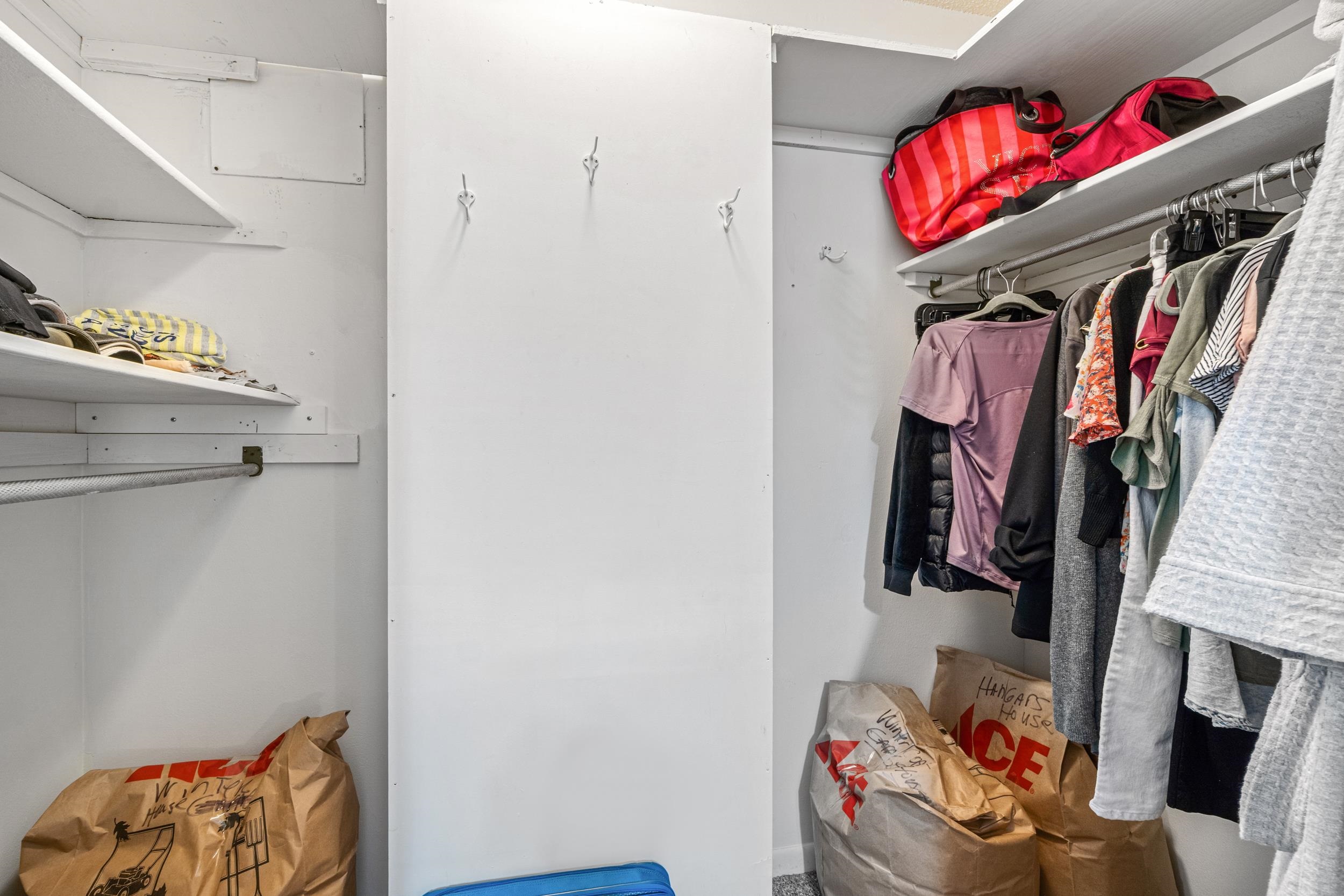 Image 21 of 37 For 600 Domenico Cir  A5