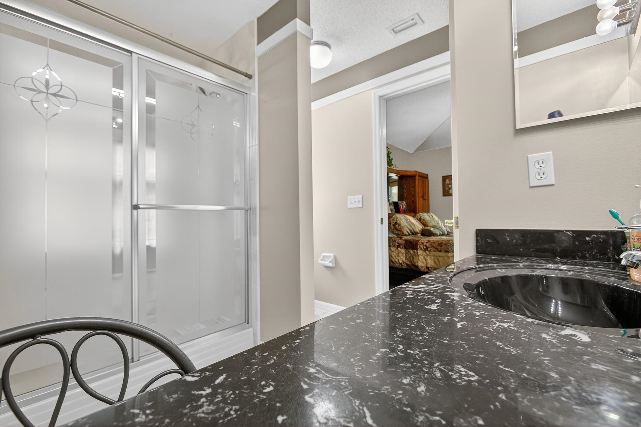 Image 22 of 56 For 2 Long Place