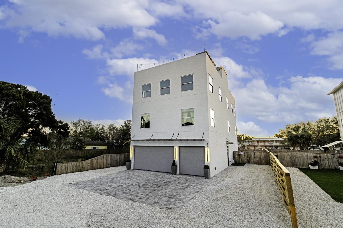 Image 3 of 90 For 16-18-20 Inlet Pl