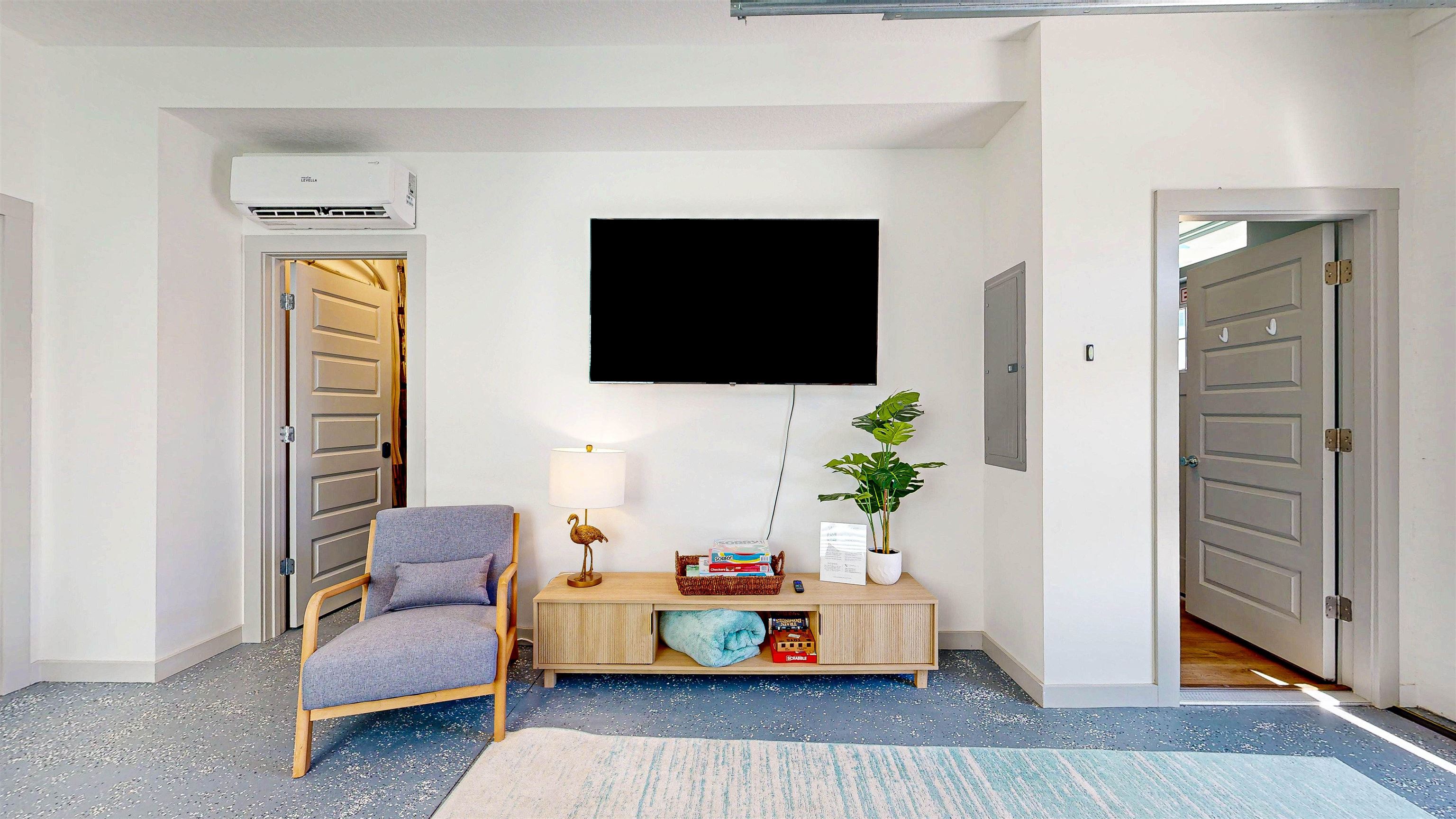 Image 77 of 90 For 16-18-20 Inlet Pl