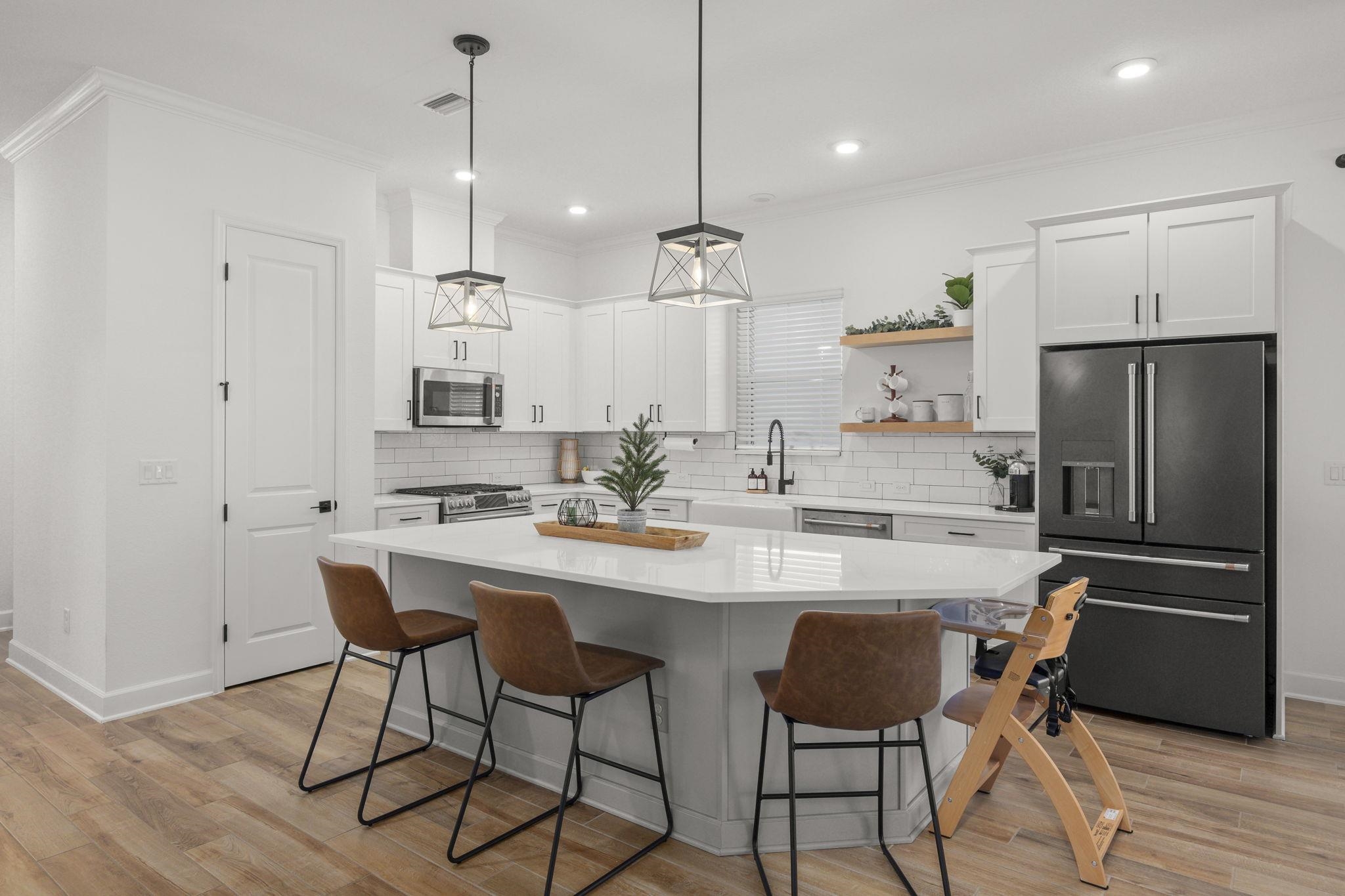 Image 16 of 44 For 11325 Hillsong Ct