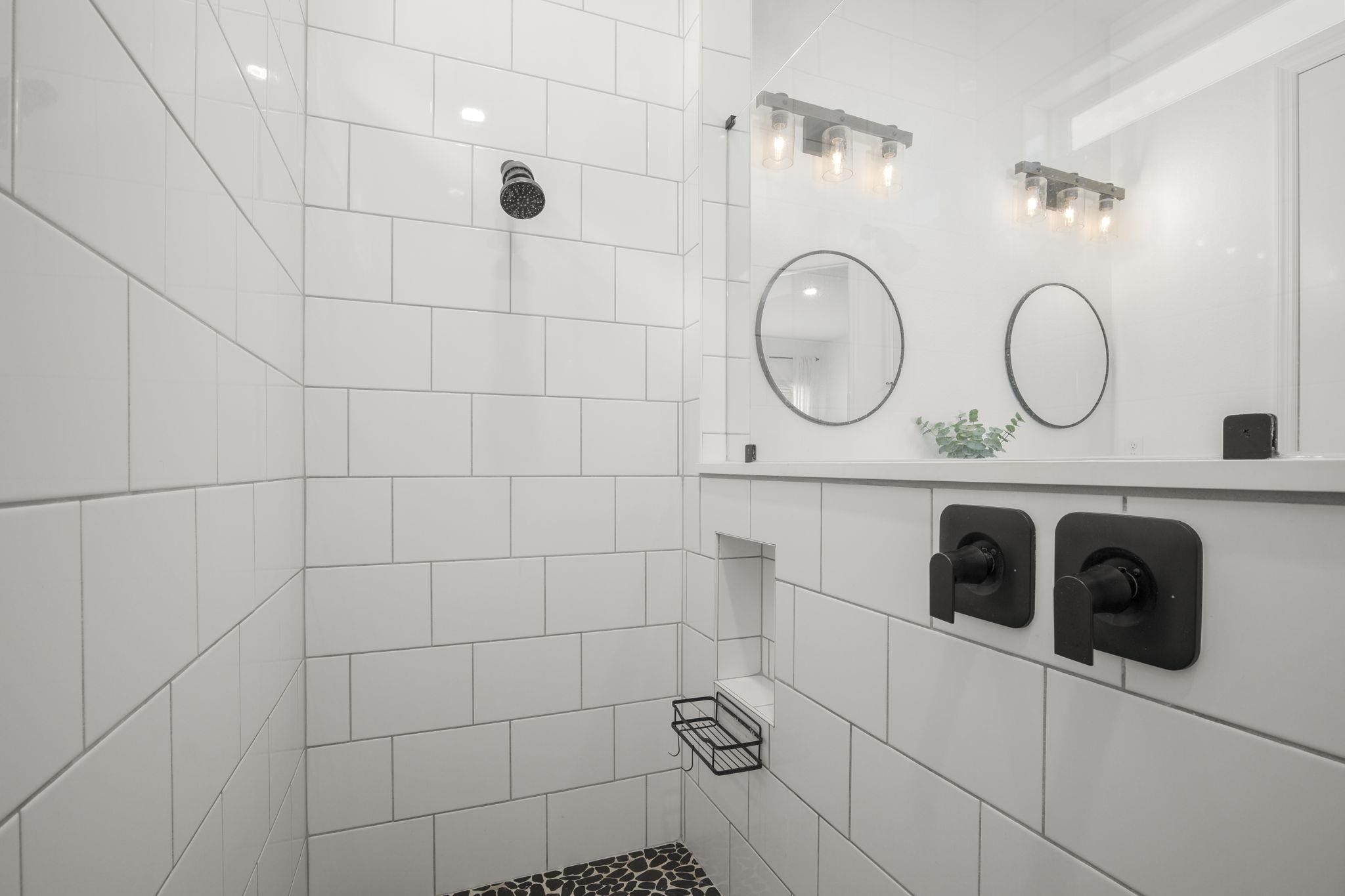 Image 24 of 44 For 11325 Hillsong Ct