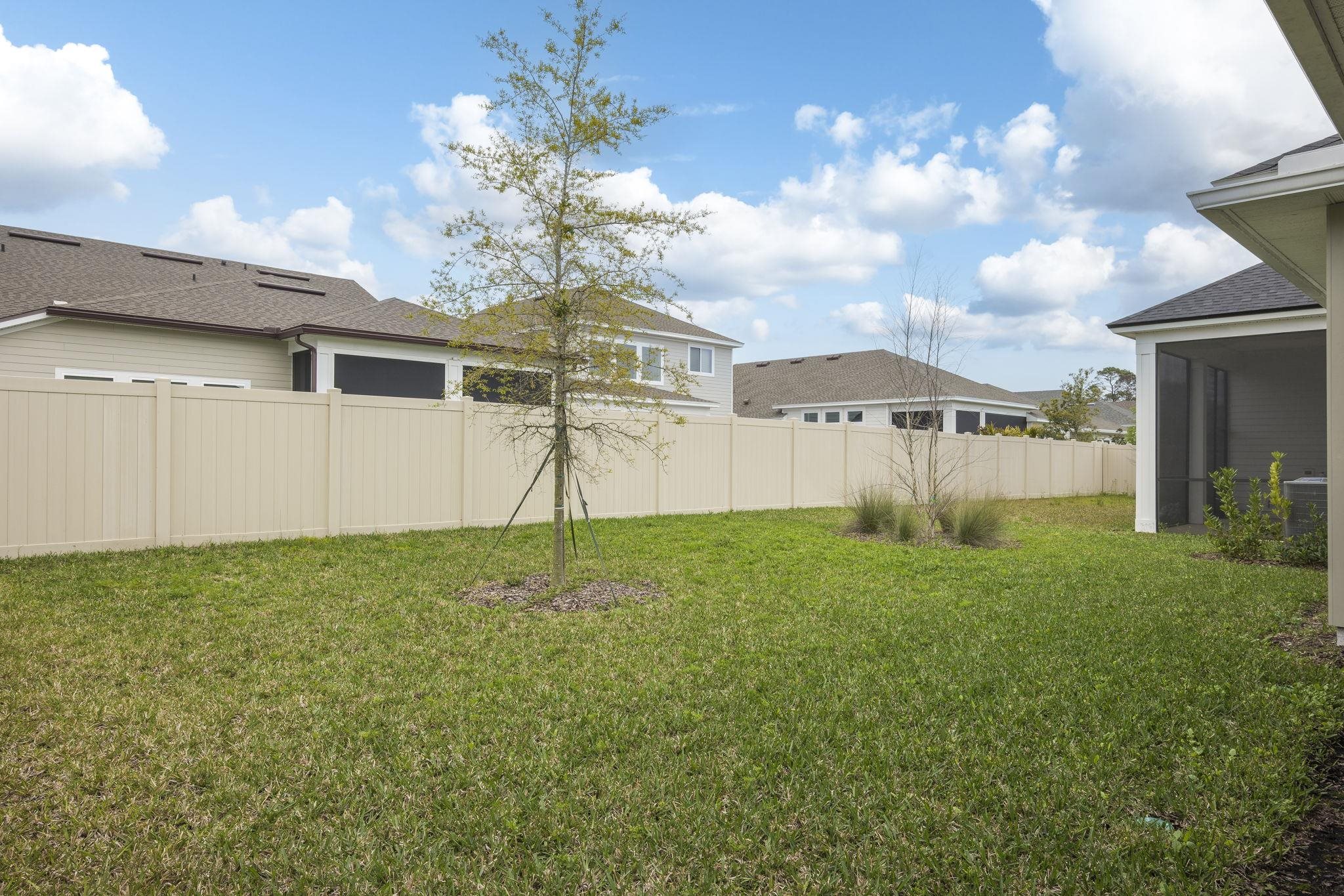 Image 36 of 44 For 11325 Hillsong Ct