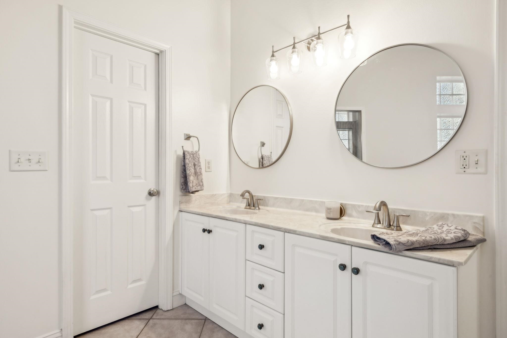 Image 29 of 80 For 809 Kalli Creek Lane