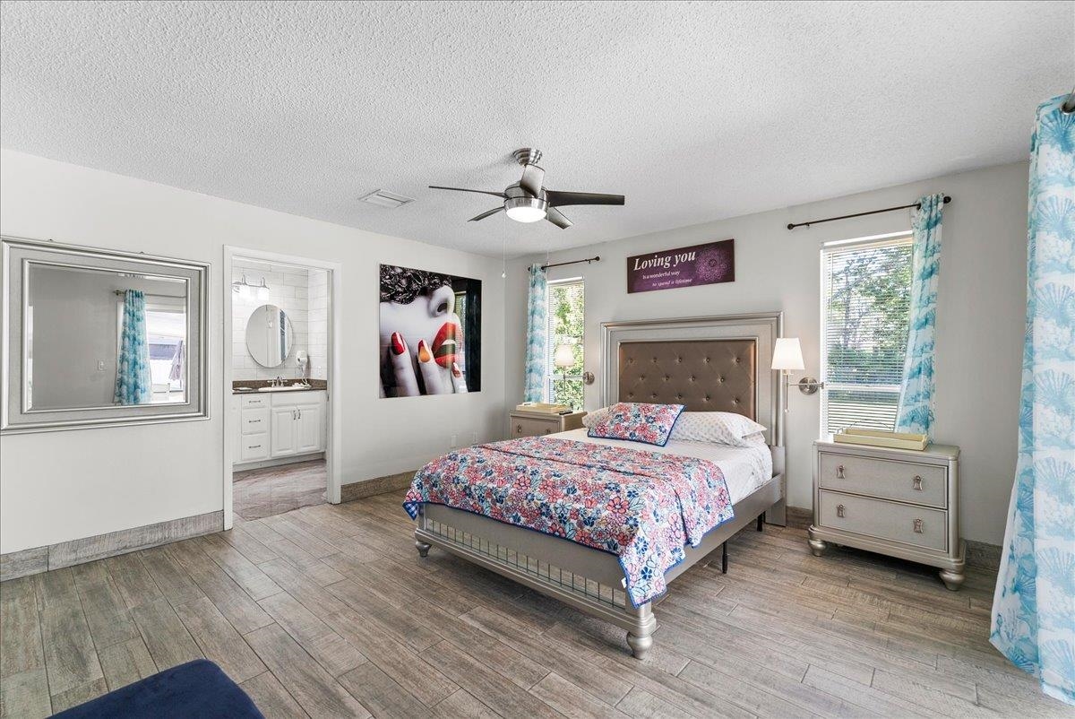 Image 14 of 52 For 3943 Eunice Rd