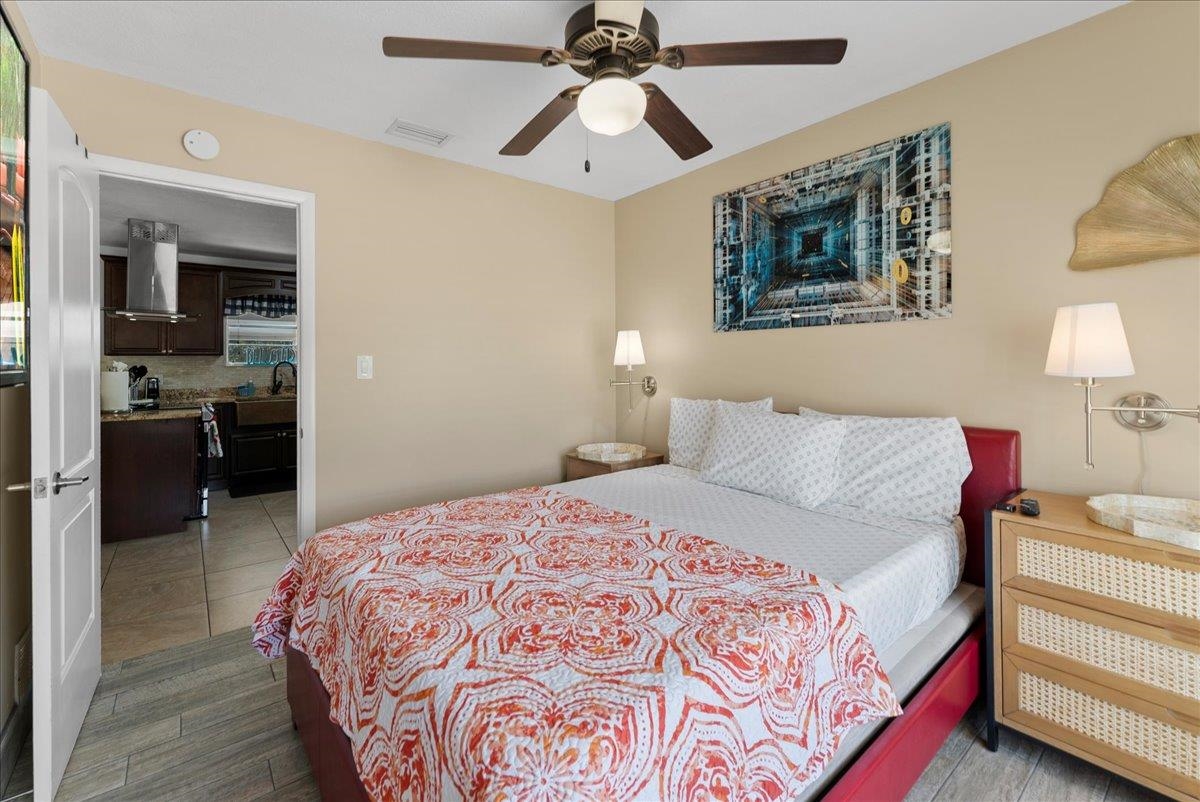 Image 27 of 52 For 3943 Eunice Rd