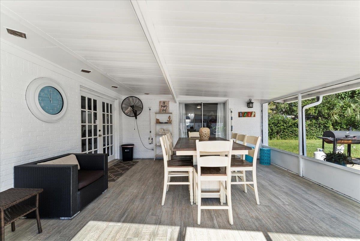 Image 30 of 52 For 3943 Eunice Rd