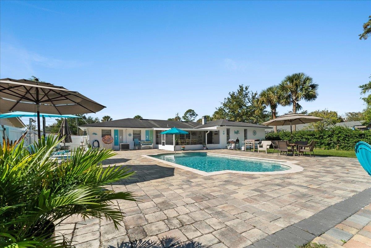 Image 36 of 52 For 3943 Eunice Rd