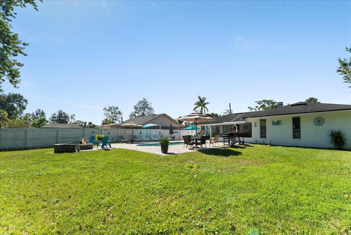 Image 39 of 52 For 3943 Eunice Rd