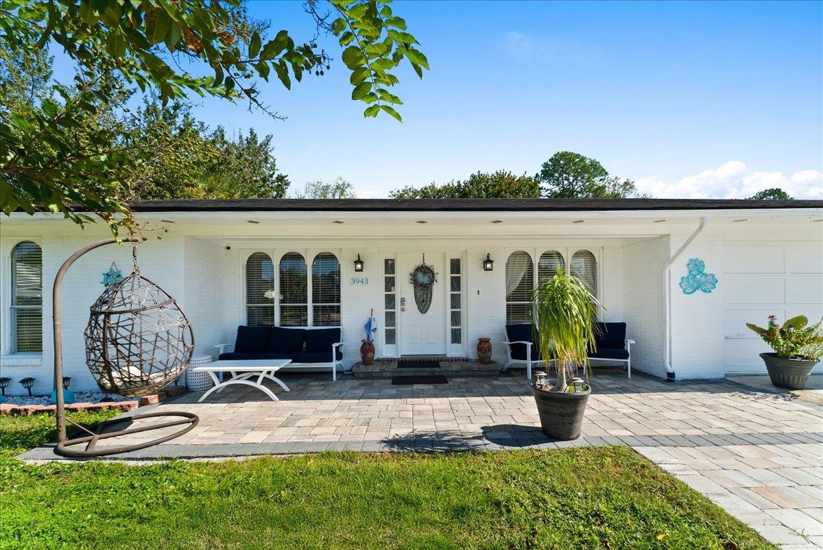 Image 41 of 52 For 3943 Eunice Rd