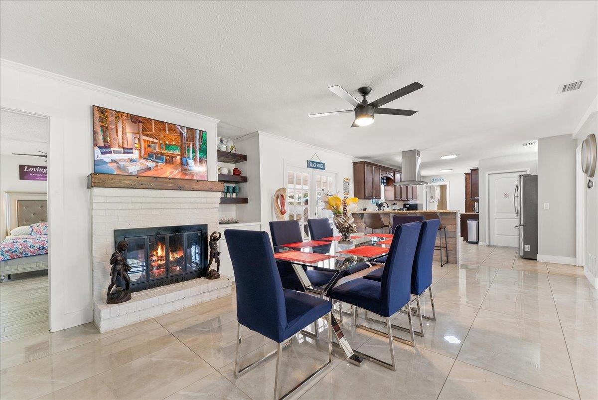 Image 9 of 52 For 3943 Eunice Rd