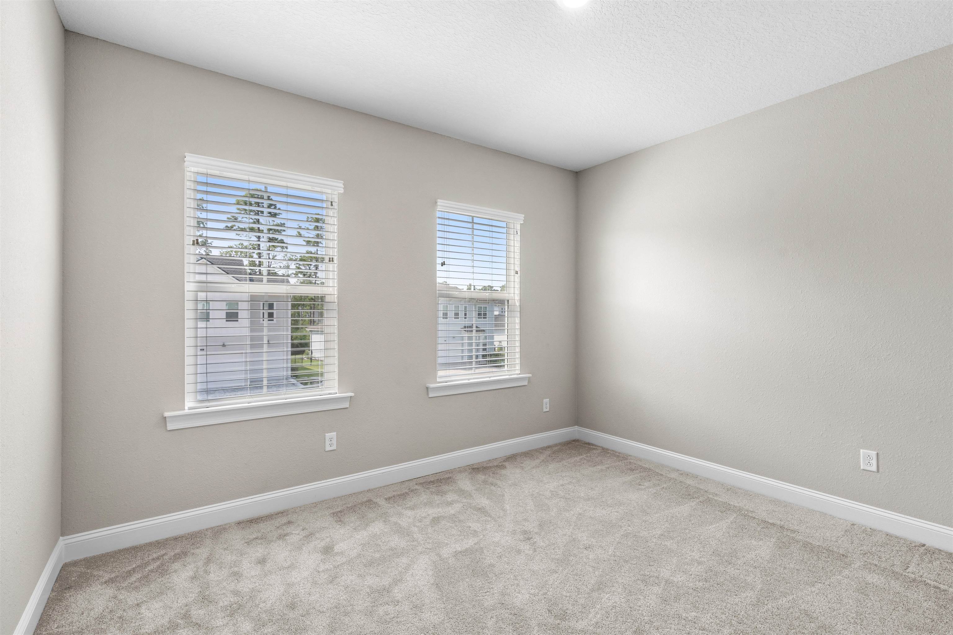 Image 31 of 74 For 131 Valley Falls Way