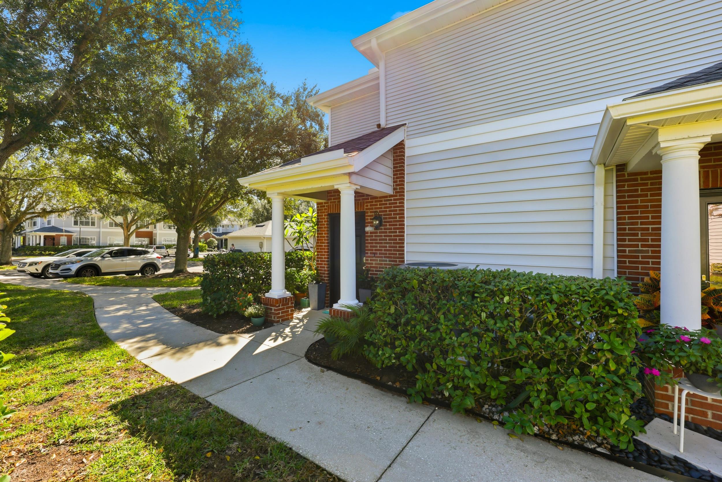 Image 40 of 69 For 16212 Harbour Vista Cir