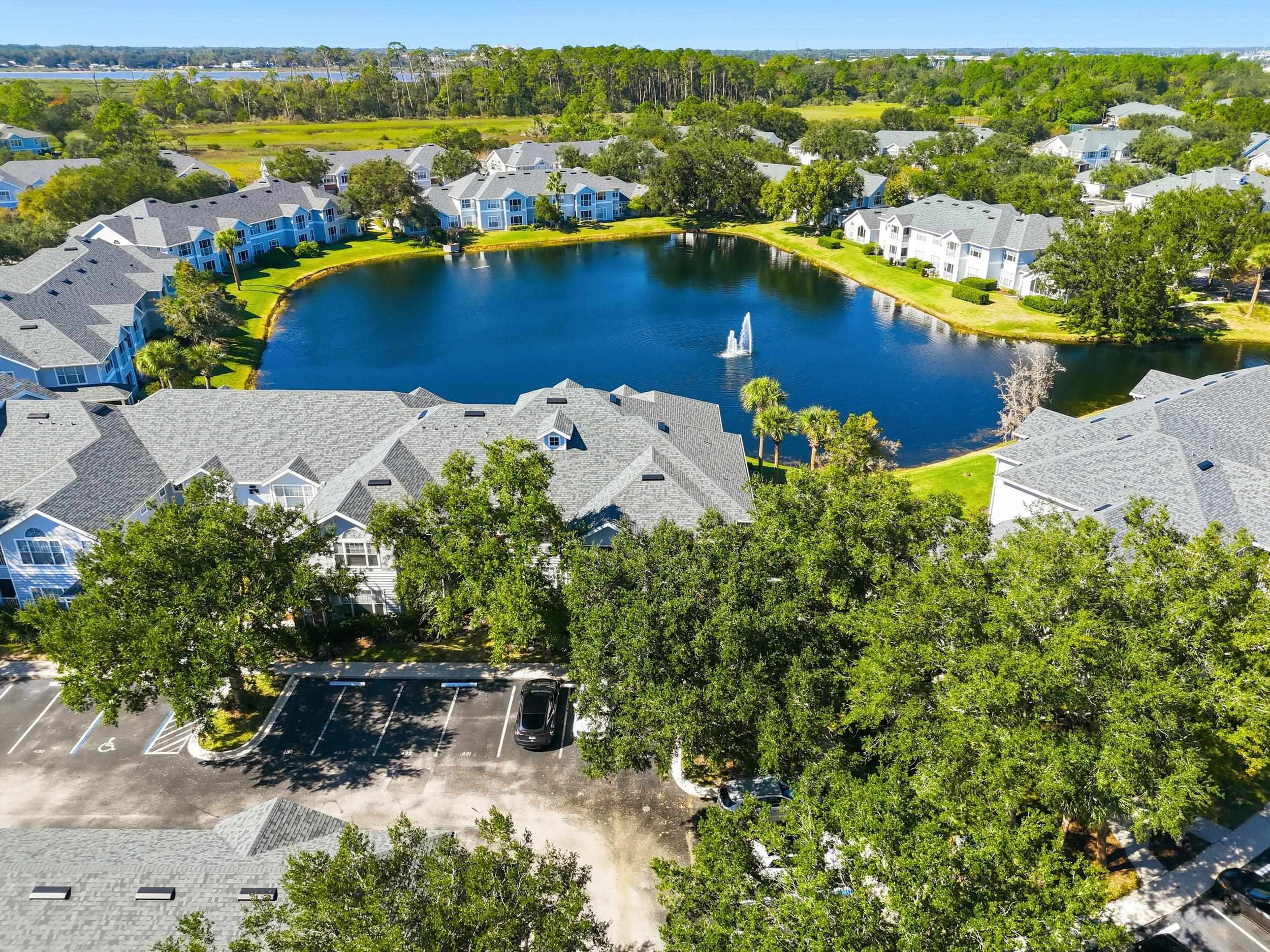 Image 44 of 69 For 16212 Harbour Vista Cir