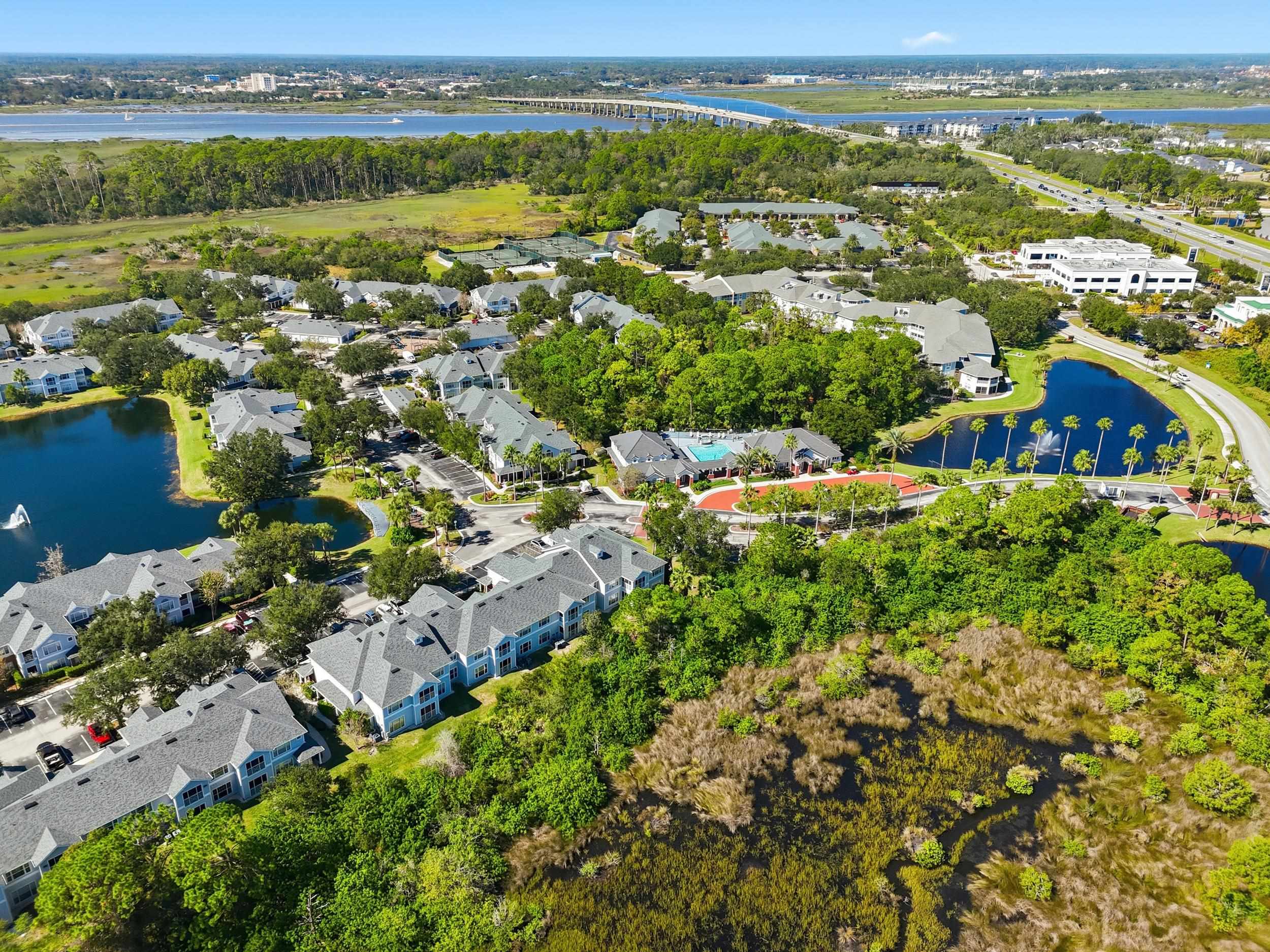 Image 46 of 69 For 16212 Harbour Vista Cir