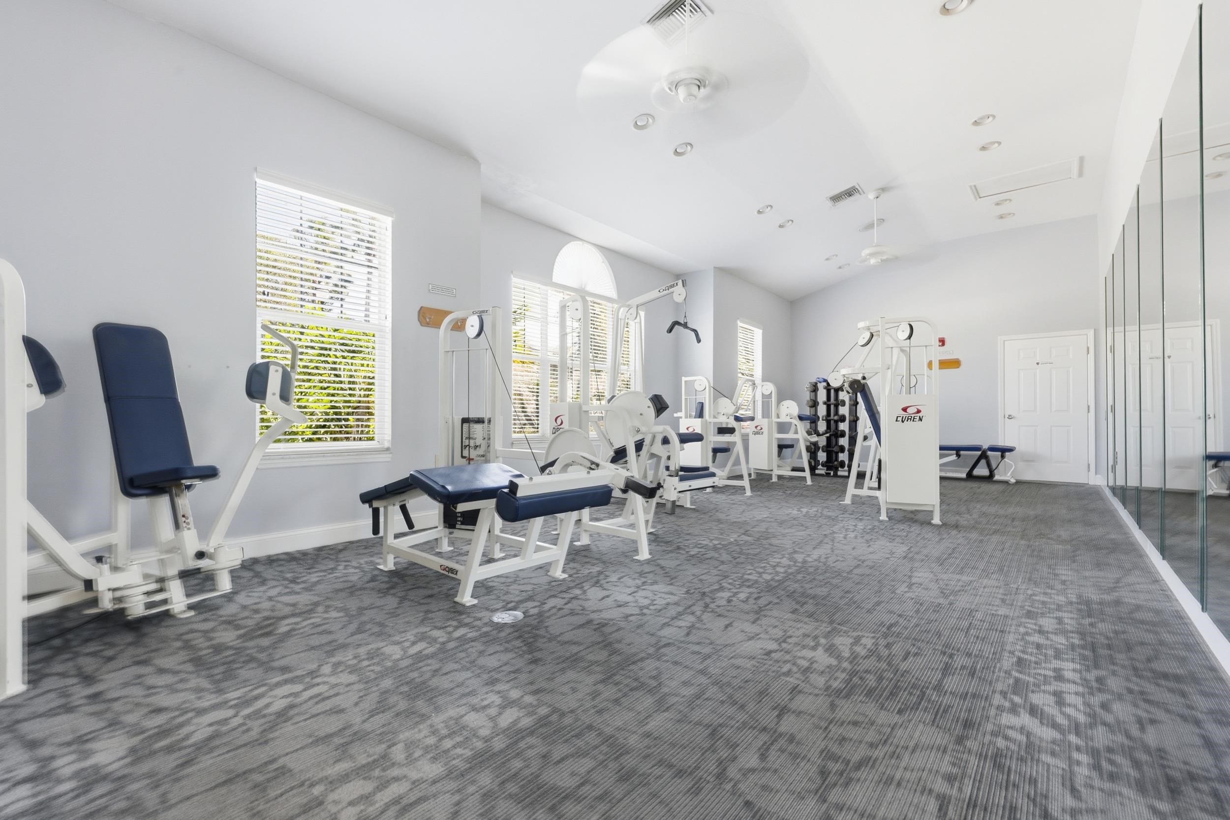 Image 53 of 69 For 16212 Harbour Vista Cir