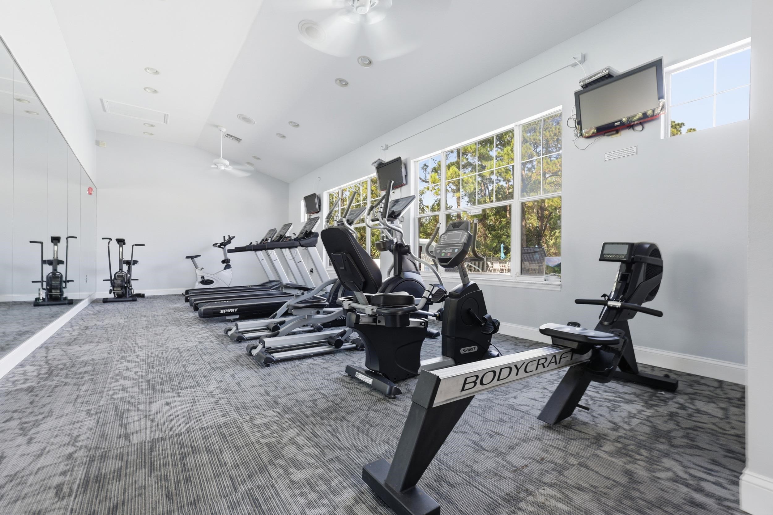 Image 54 of 69 For 16212 Harbour Vista Cir