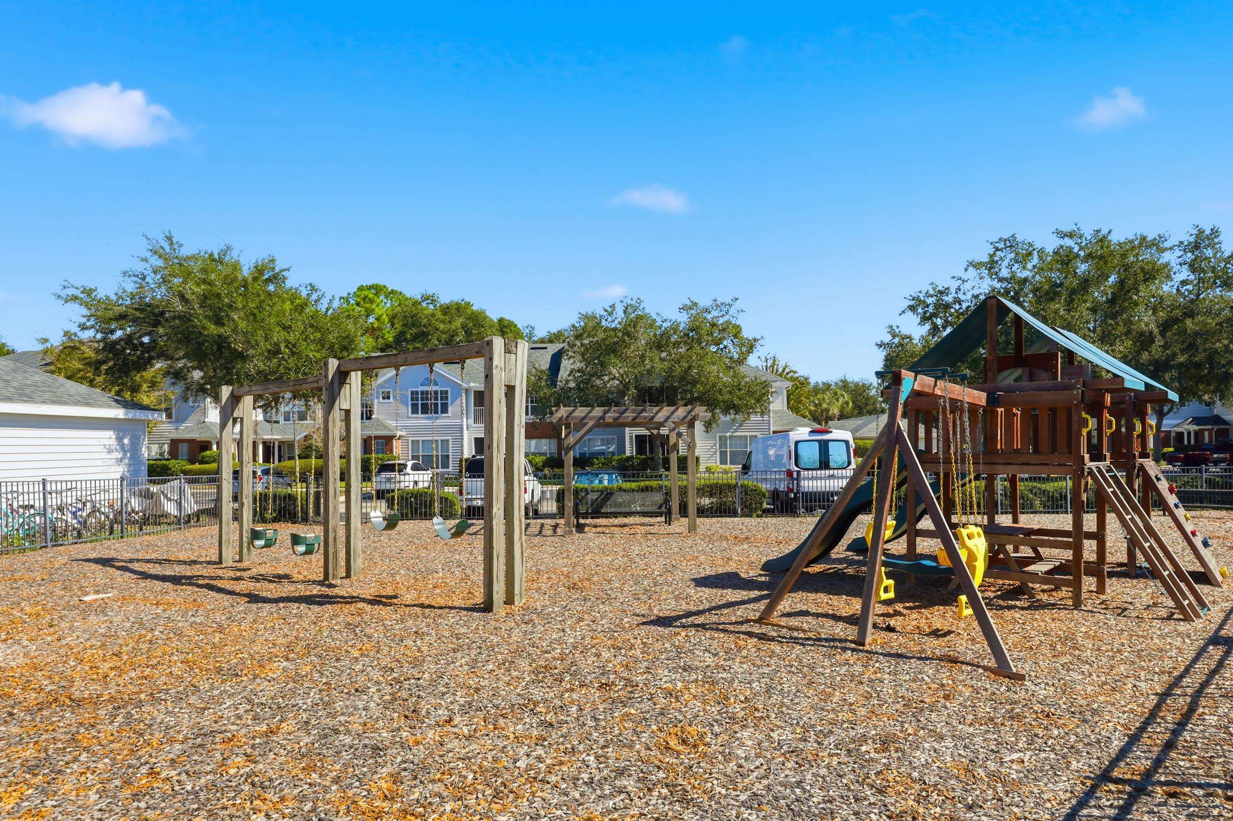 Image 57 of 69 For 16212 Harbour Vista Cir