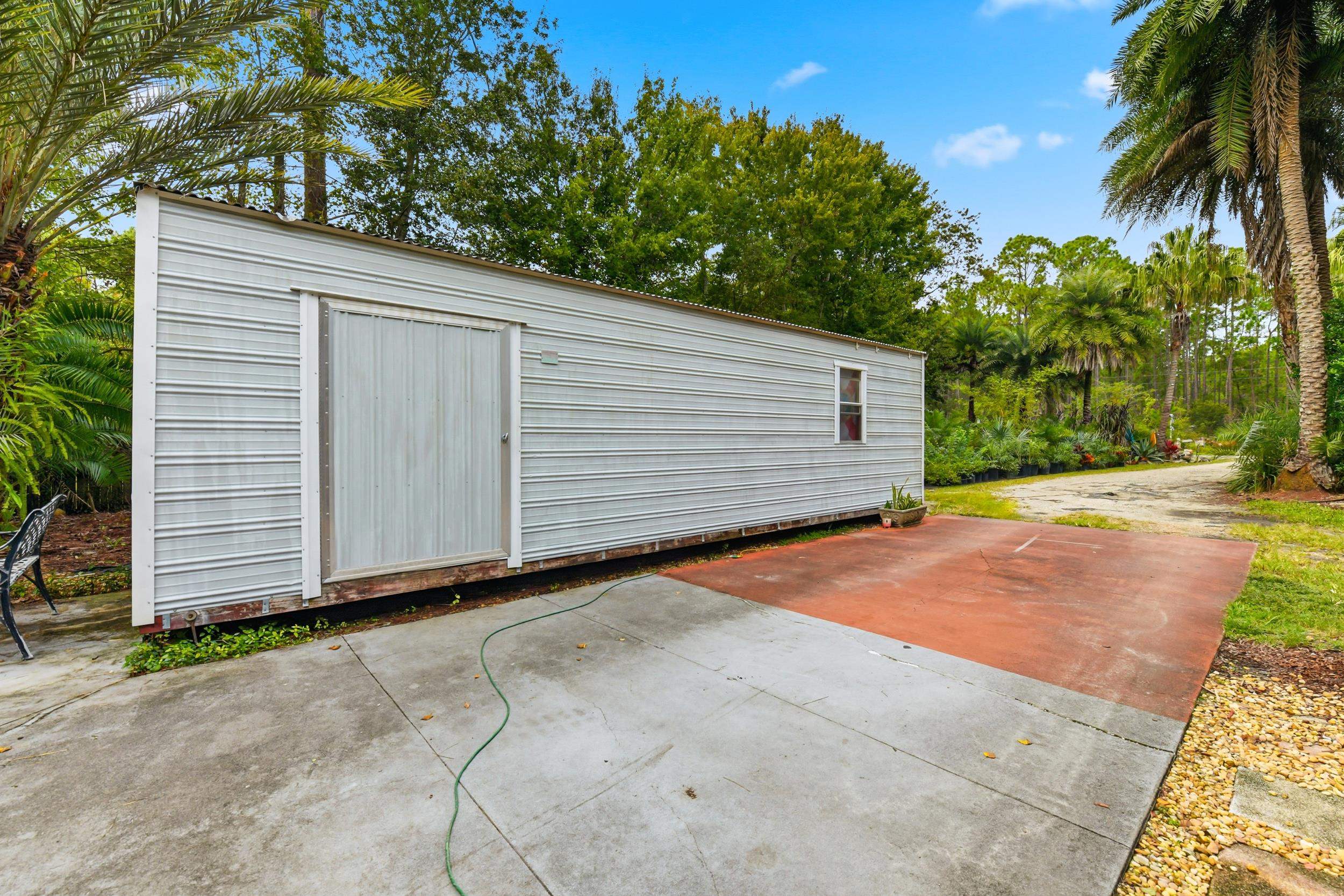 Image 16 of 30 For 725 Cypress Rd