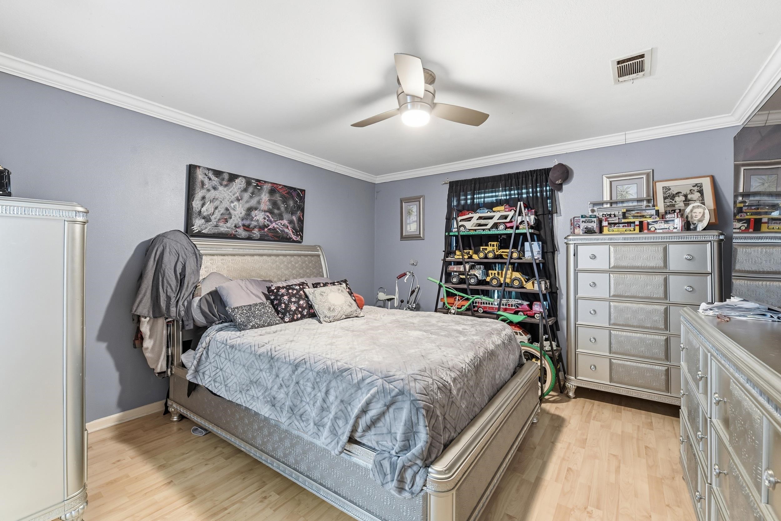 Image 22 of 30 For 725 Cypress Rd