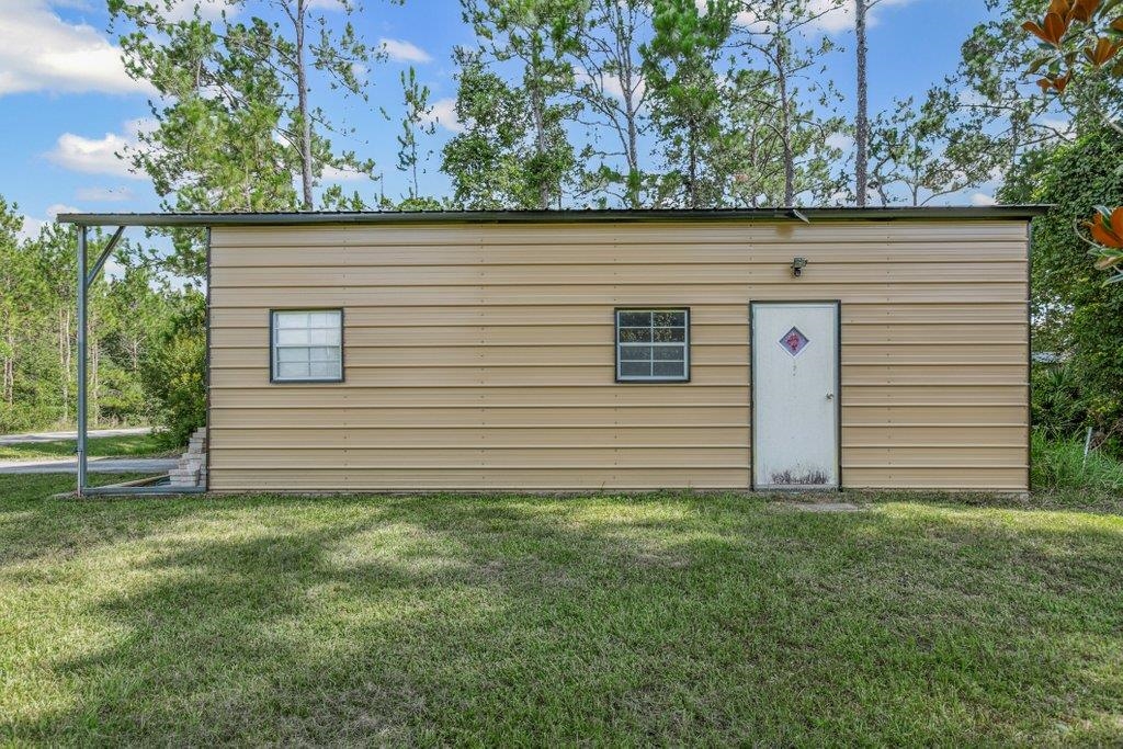 Image 11 of 61 For 2380 Deerwood Acres Dr