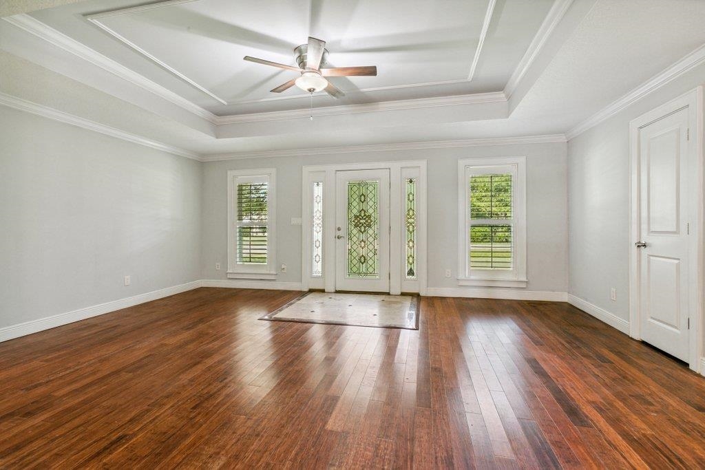 Image 13 of 61 For 2380 Deerwood Acres Dr