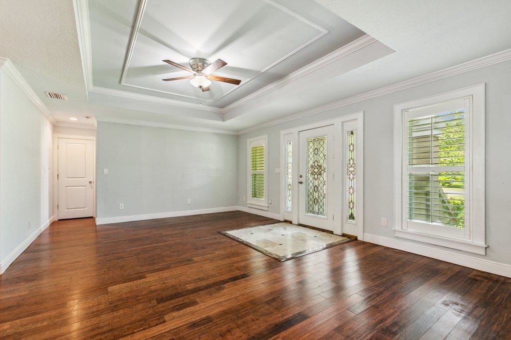 Image 14 of 61 For 2380 Deerwood Acres Dr