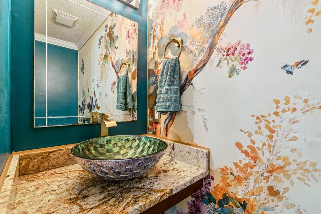 Image 27 of 61 For 2380 Deerwood Acres Dr