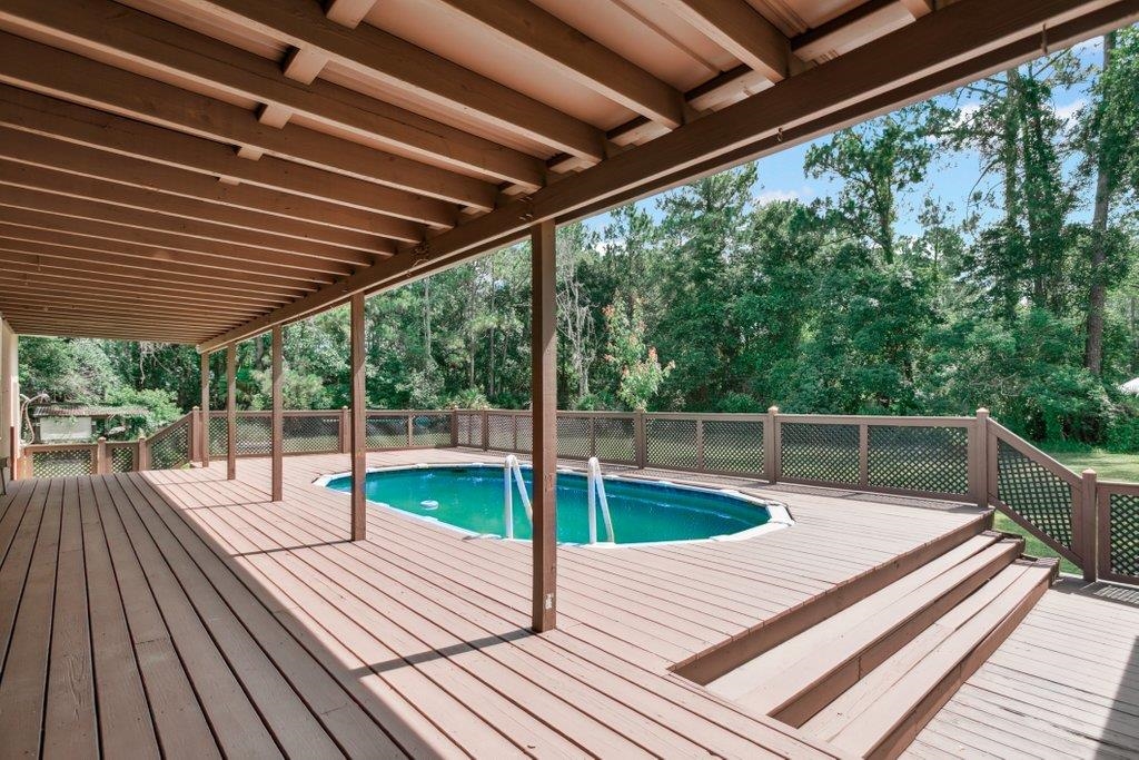 Image 29 of 61 For 2380 Deerwood Acres Dr