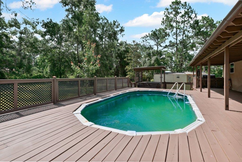 Image 30 of 61 For 2380 Deerwood Acres Dr