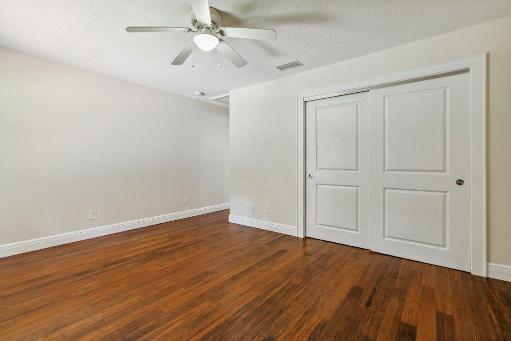 Image 45 of 61 For 2380 Deerwood Acres Dr