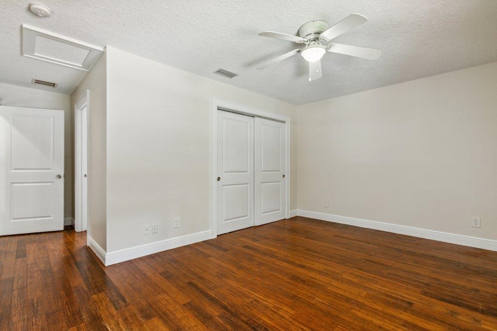 Image 48 of 61 For 2380 Deerwood Acres Dr