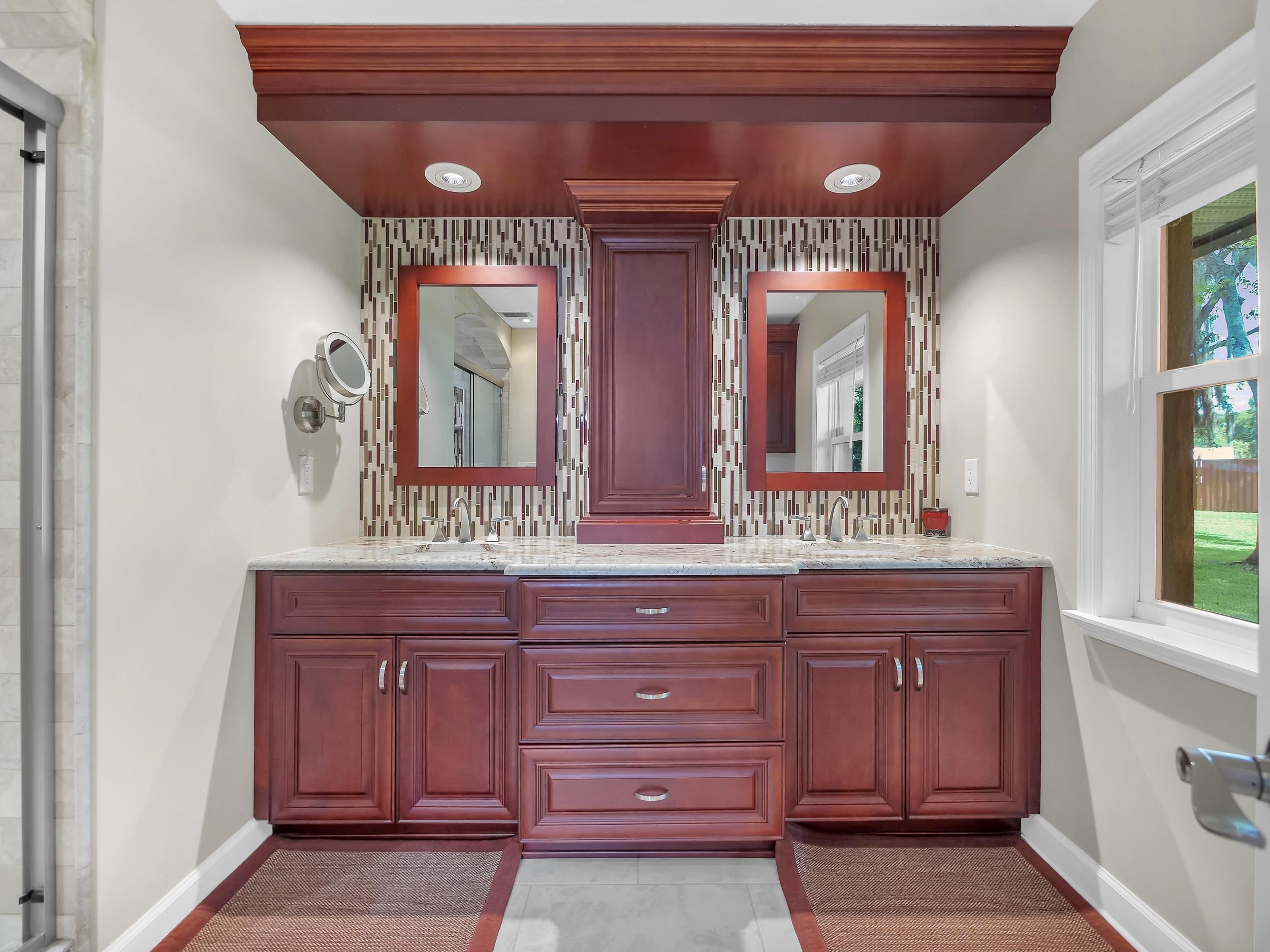 Image 15 of 47 For 1043 Winterhawk Dr