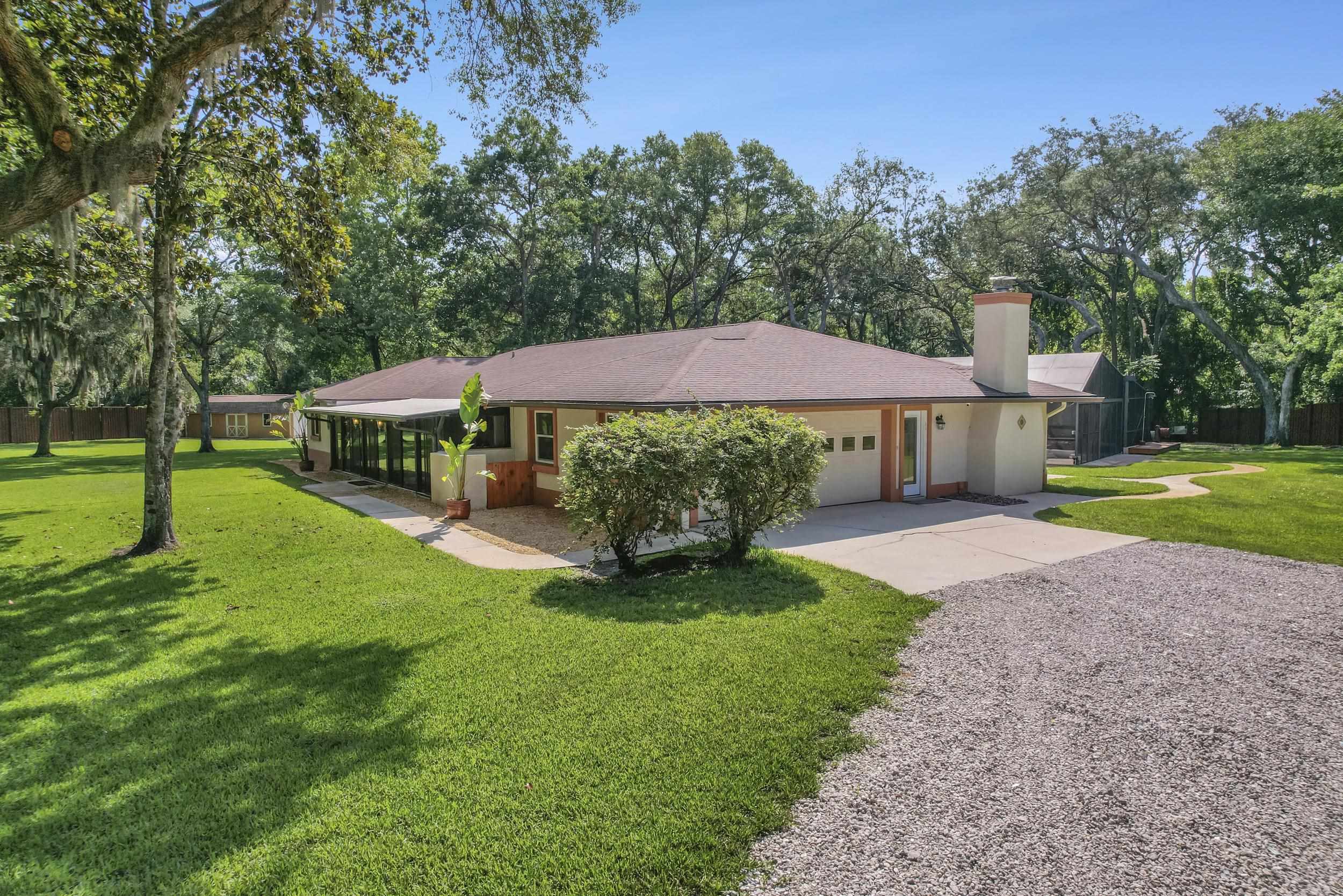 Image 3 of 47 For 1043 Winterhawk Dr