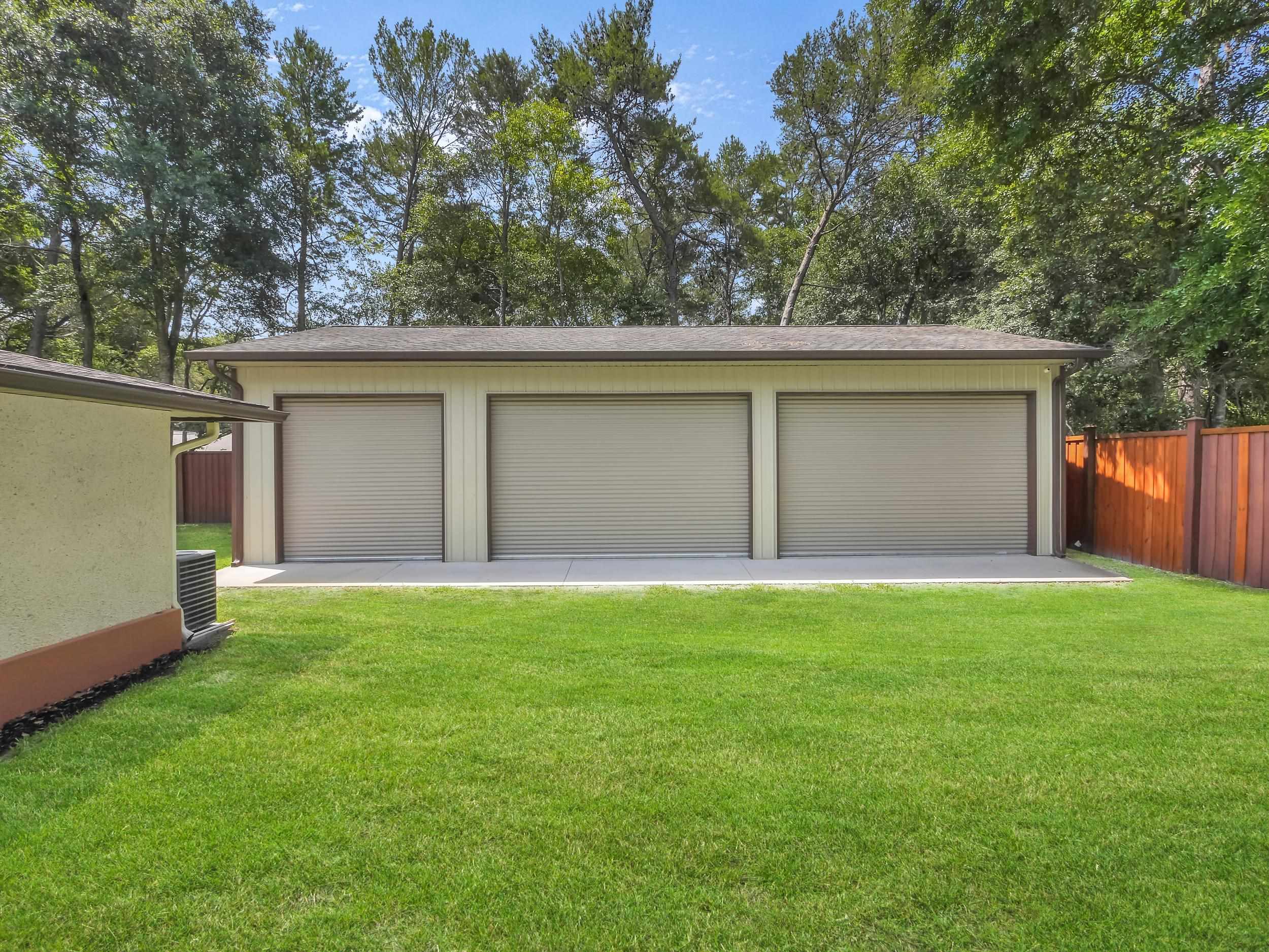 Image 33 of 47 For 1043 Winterhawk Dr