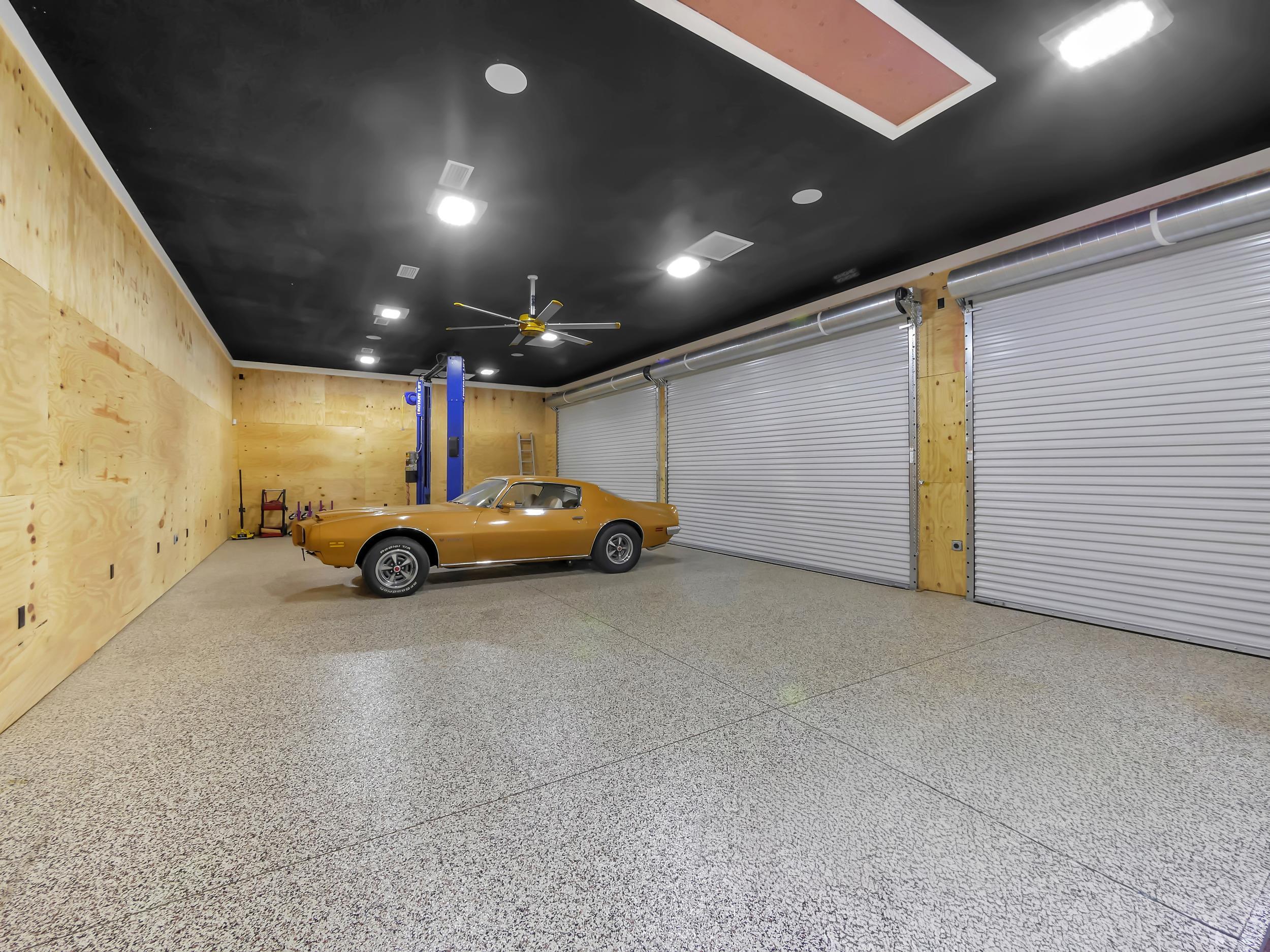 Image 34 of 47 For 1043 Winterhawk Dr