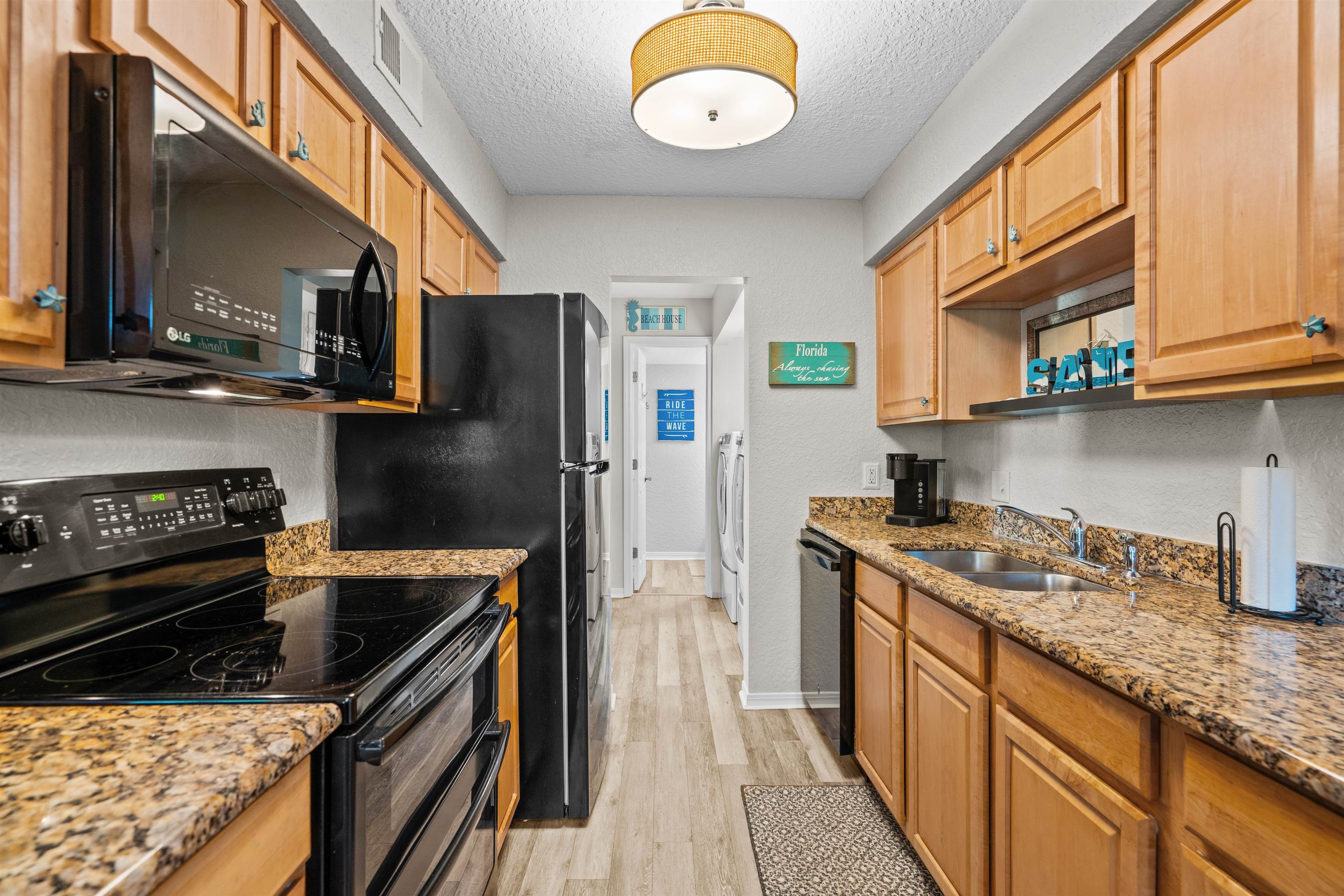 Image 17 of 31 For 17 Clipper Ct