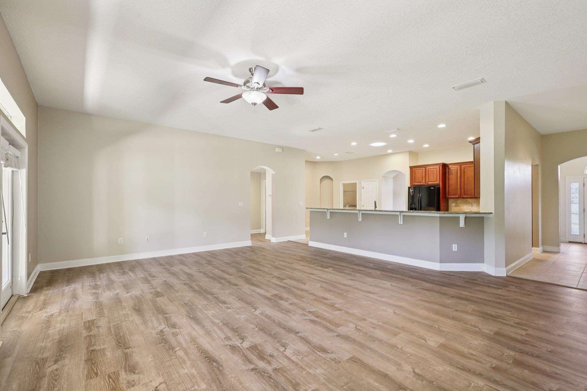 Image 13 of 91 For 5862 Cypress Estates Dr